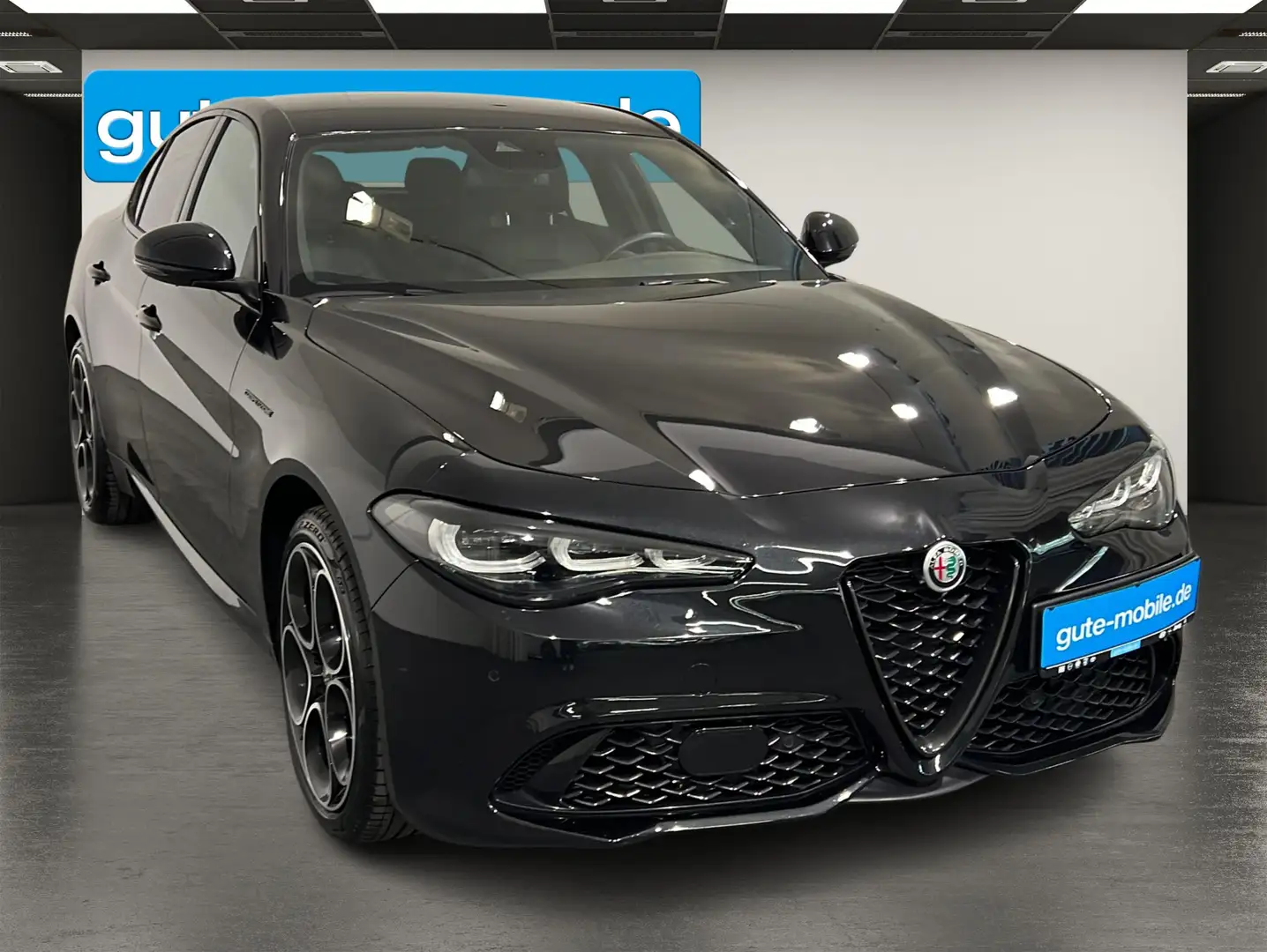 Alfa Romeo Giulia Competizione Q4 | Keyless-Entry | CarPlay Zwart - 1