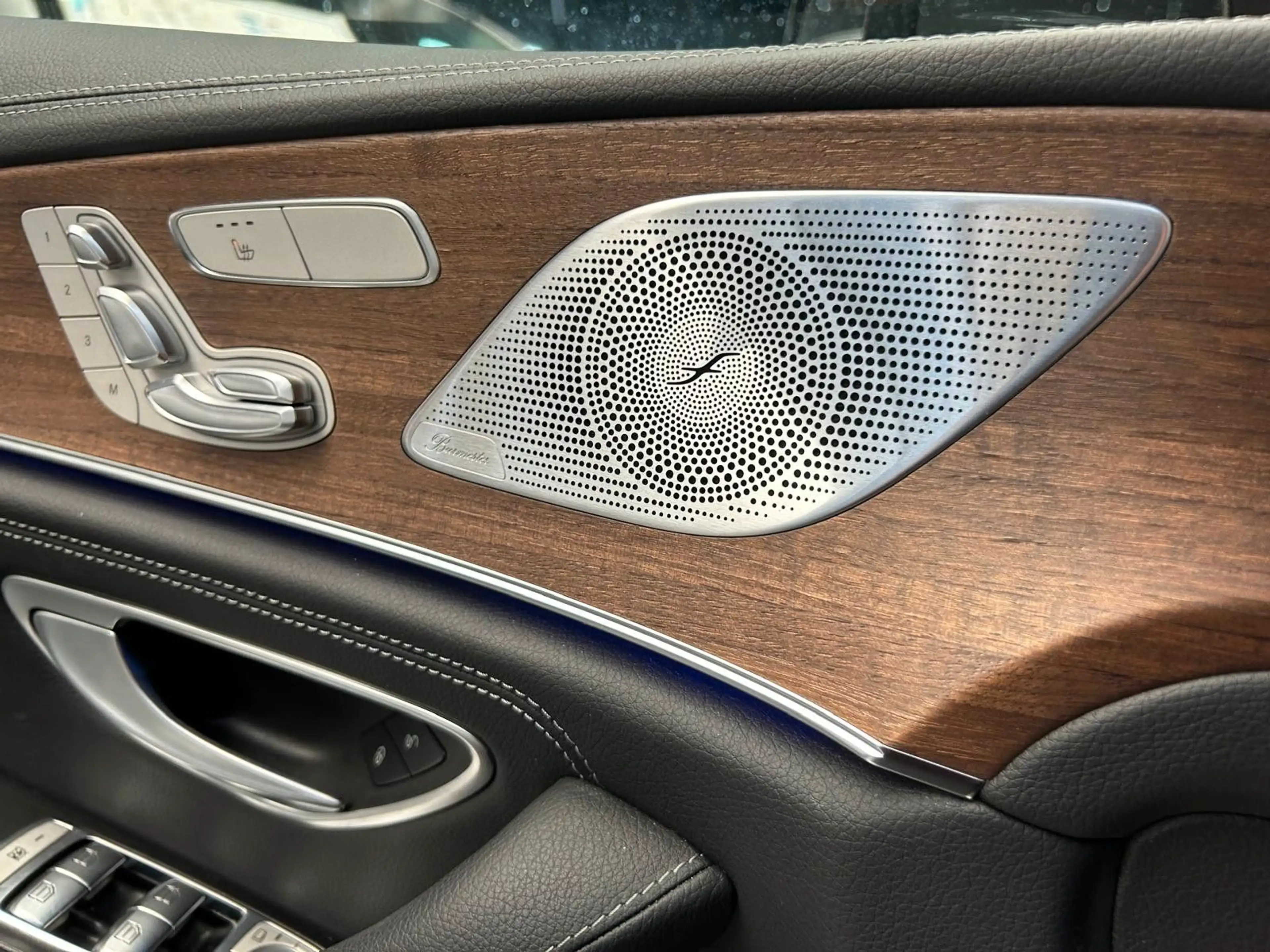 Mercedes-Benz CLS 220 d AMG LINE*360 KAMERA*LED*SCHIEBEDACH* — photo 14
