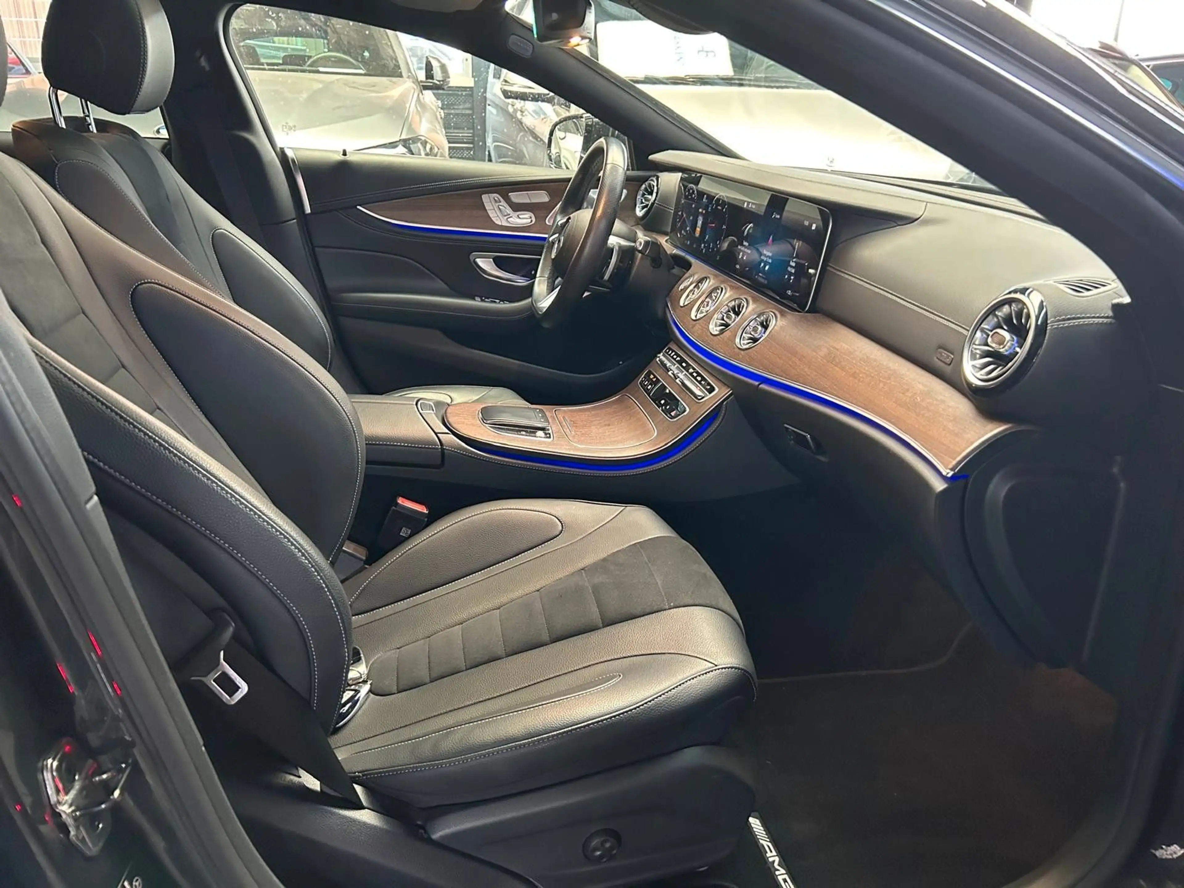 Mercedes-Benz CLS 220 d AMG LINE*360 KAMERA*LED*SCHIEBEDACH* — photo 12
