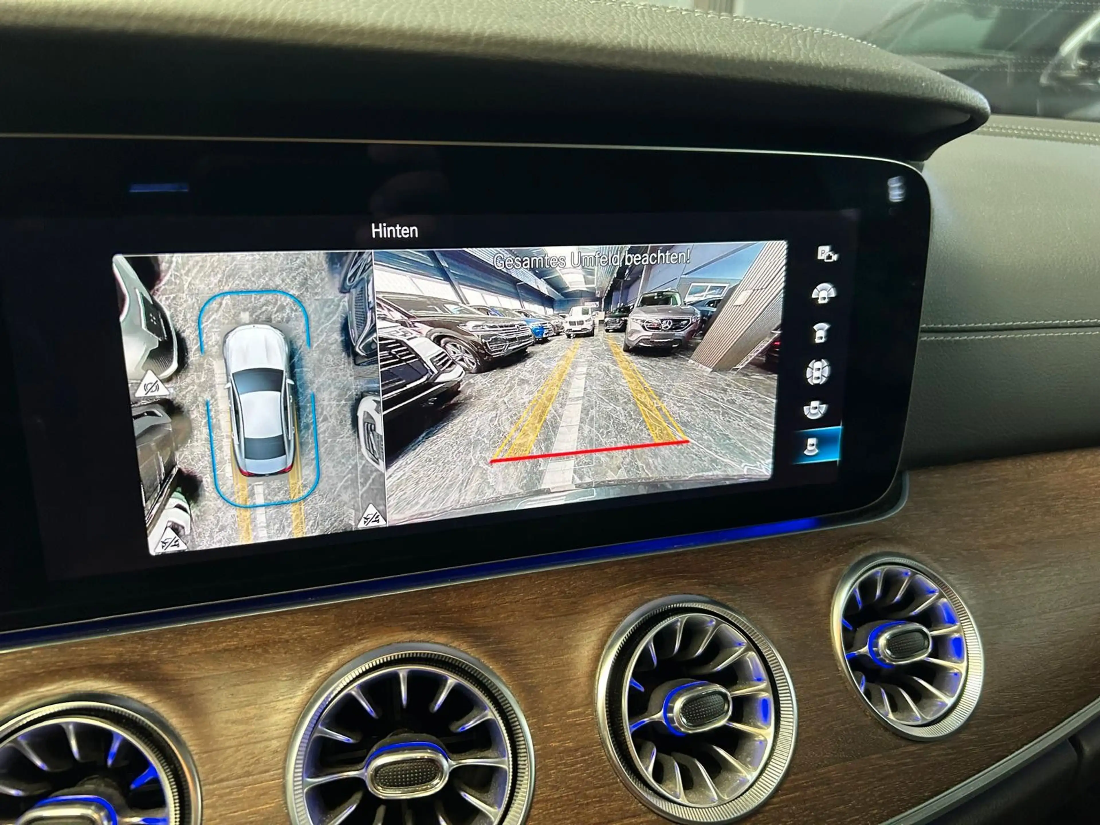 Mercedes-Benz CLS 220 d AMG LINE*360 KAMERA*LED*SCHIEBEDACH* — photo 3