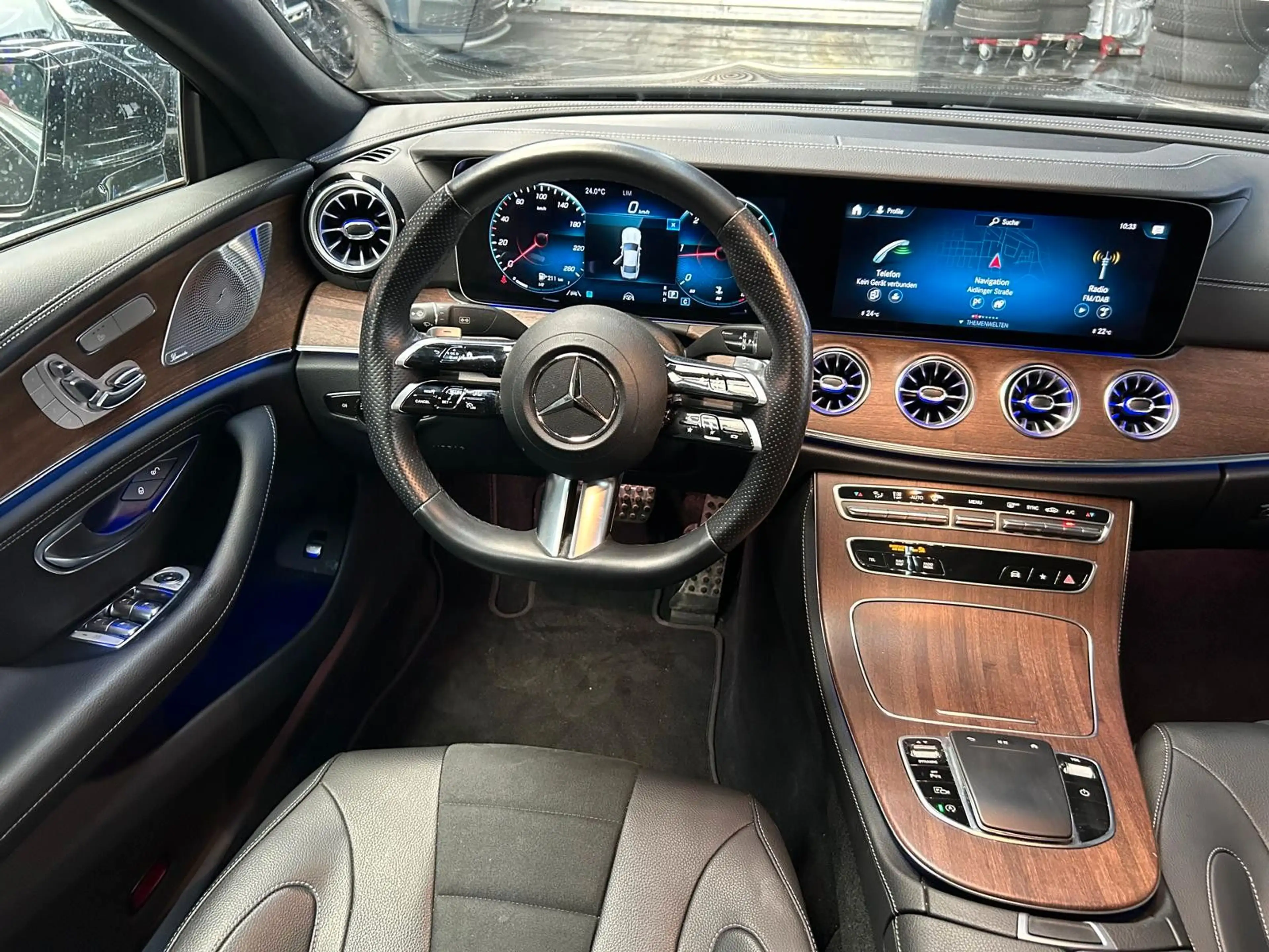 Mercedes-Benz CLS 220 d AMG LINE*360 KAMERA*LED*SCHIEBEDACH* — photo 2