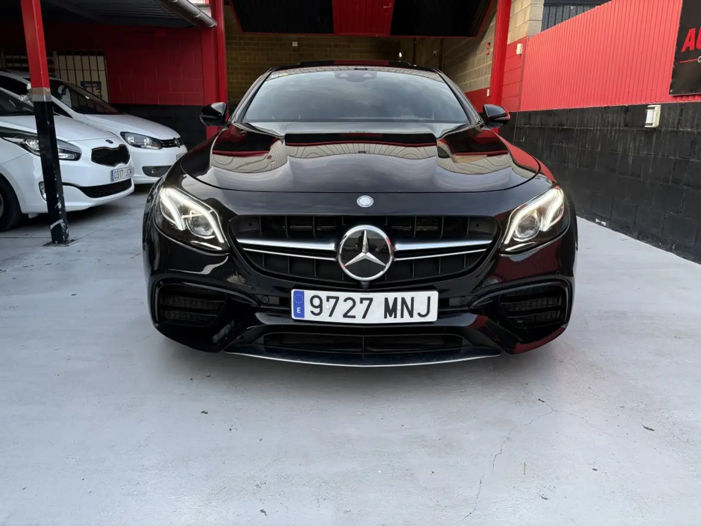 Mercedes-Benz E 63 AMG S 4Matic+ 9G-Tronic Negro - 2