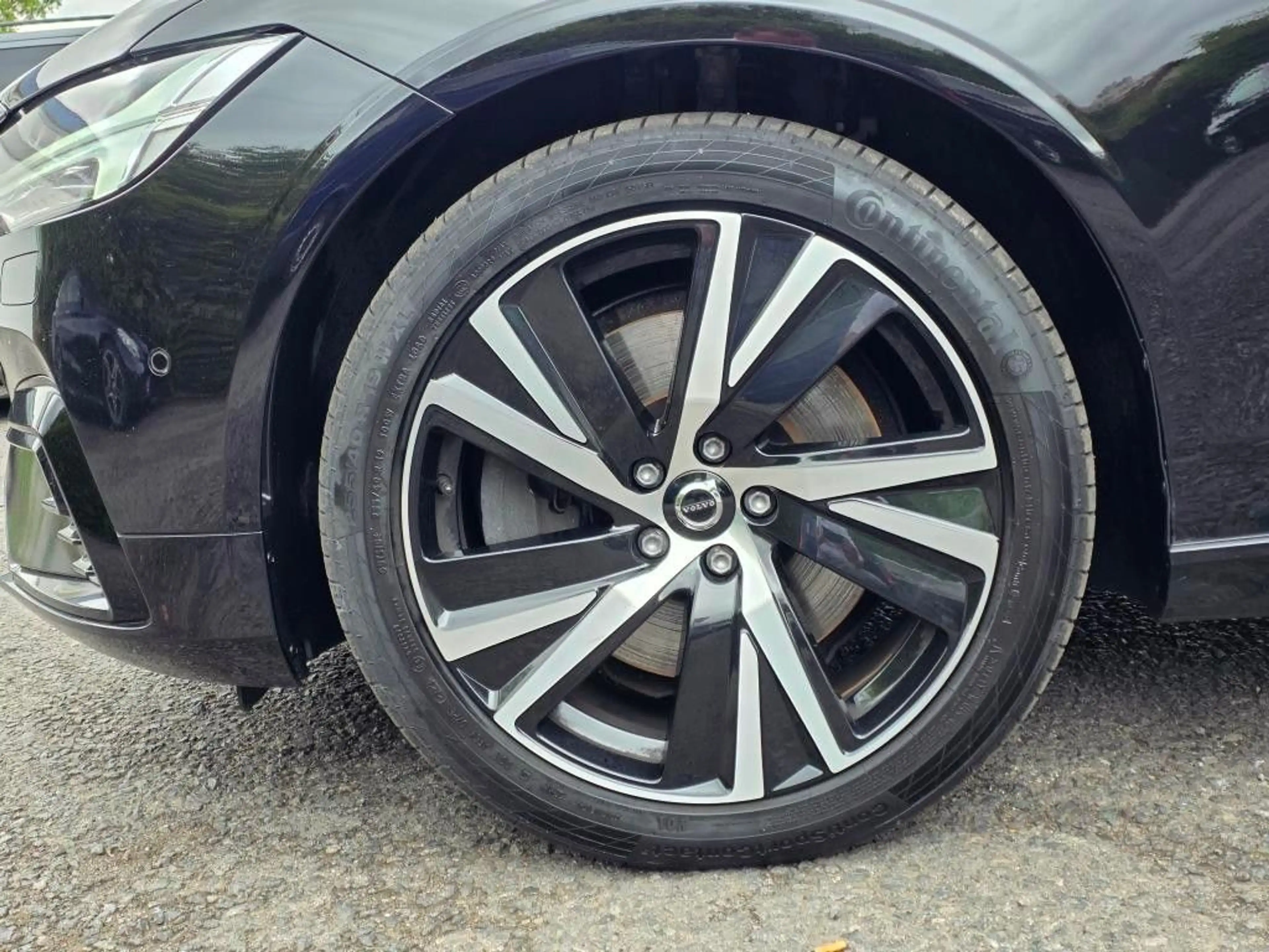 Volvo V90 B4 AWD R Design LED+TEMP+MEMORY+360°+19ZOLL — photo 7