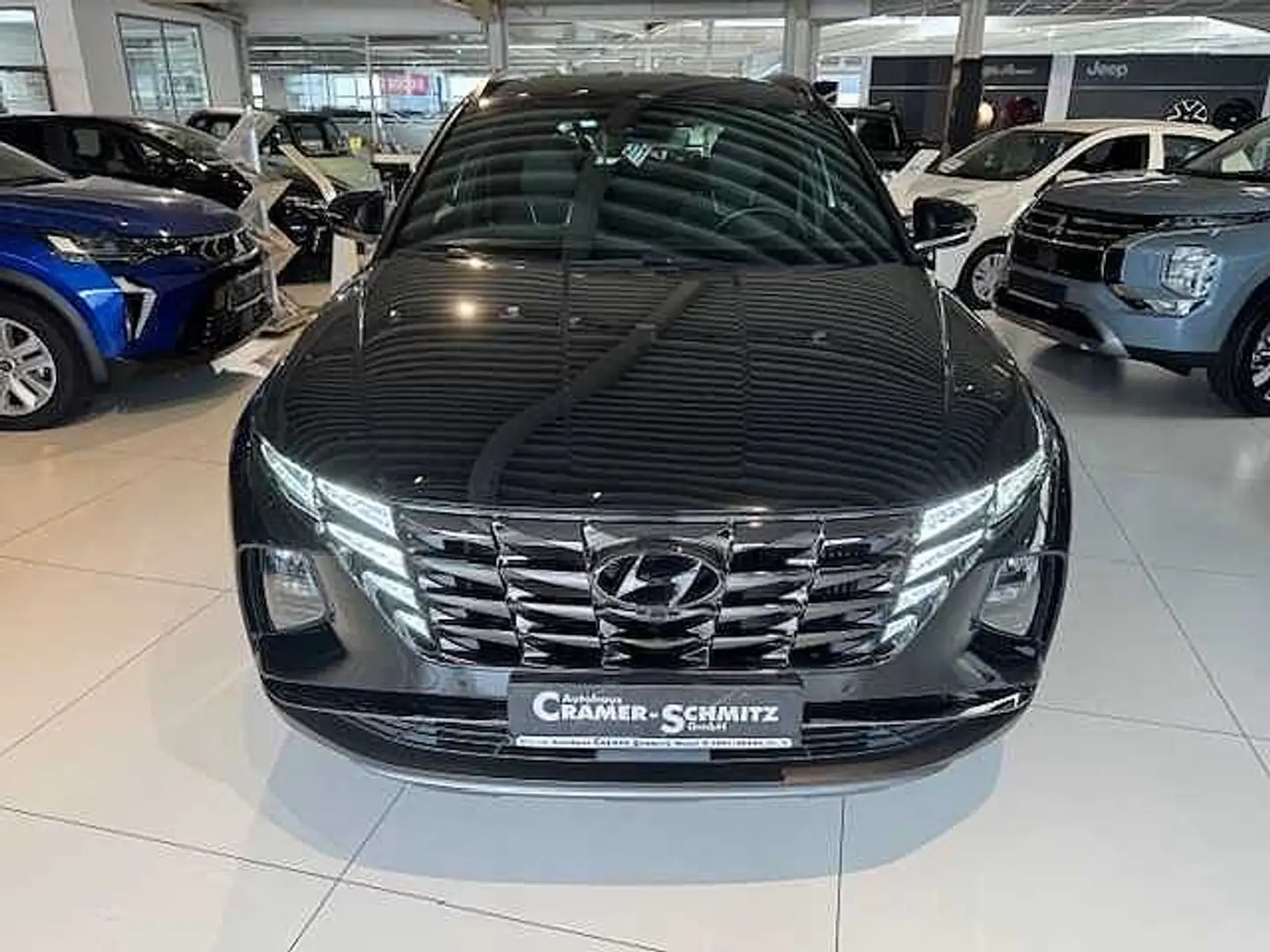 Hyundai TUCSON Plug-In Hybrid 1.6 Plug-in-4WD Prime Schwarz - 2