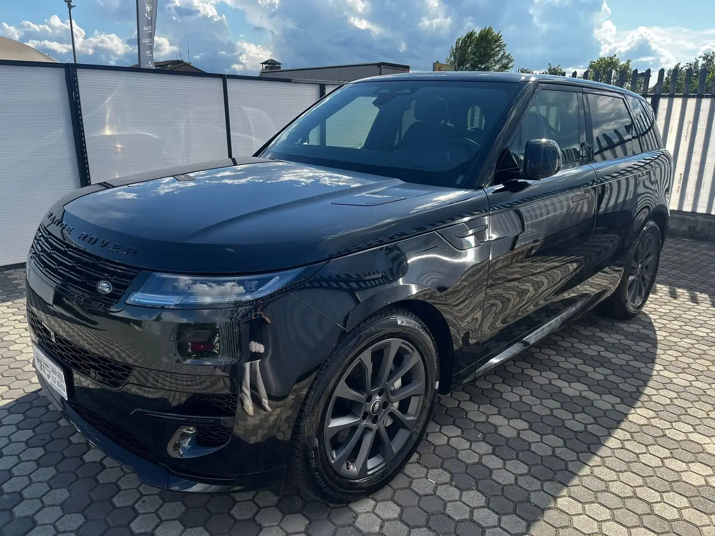Land Rover Range Rover Sport RR Sport 3.0d i6 mhev Dynamic SE awd 250cv auto Zwart - 1