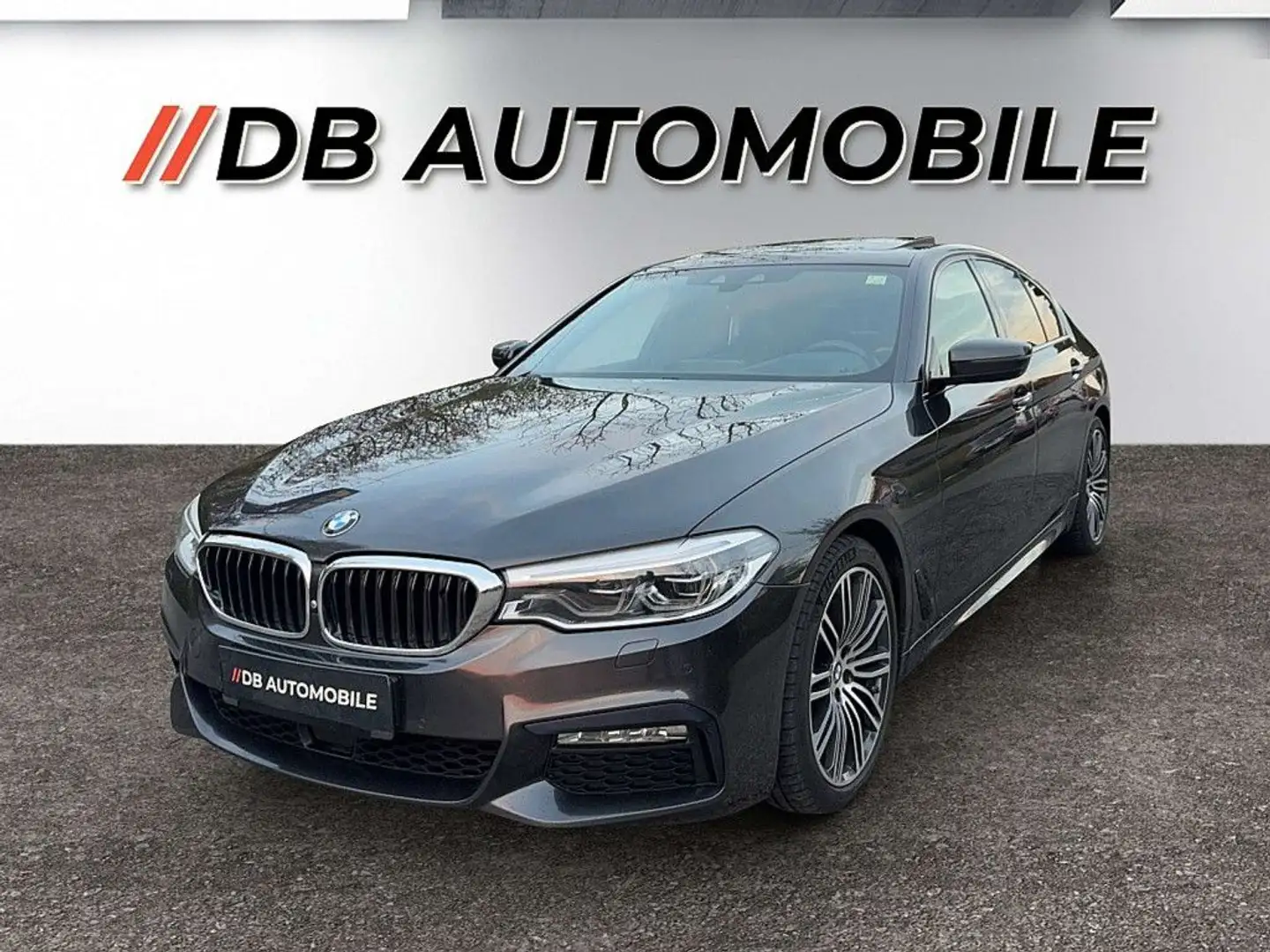 BMW 540 d xDrive Aut, Vollaustattung Grau - 1