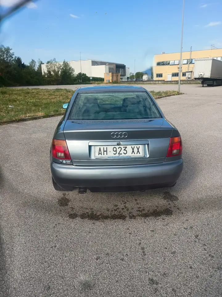 Audi A4 1.8 auto, foto 4