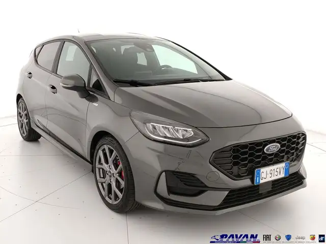 Ford Fiesta view 3