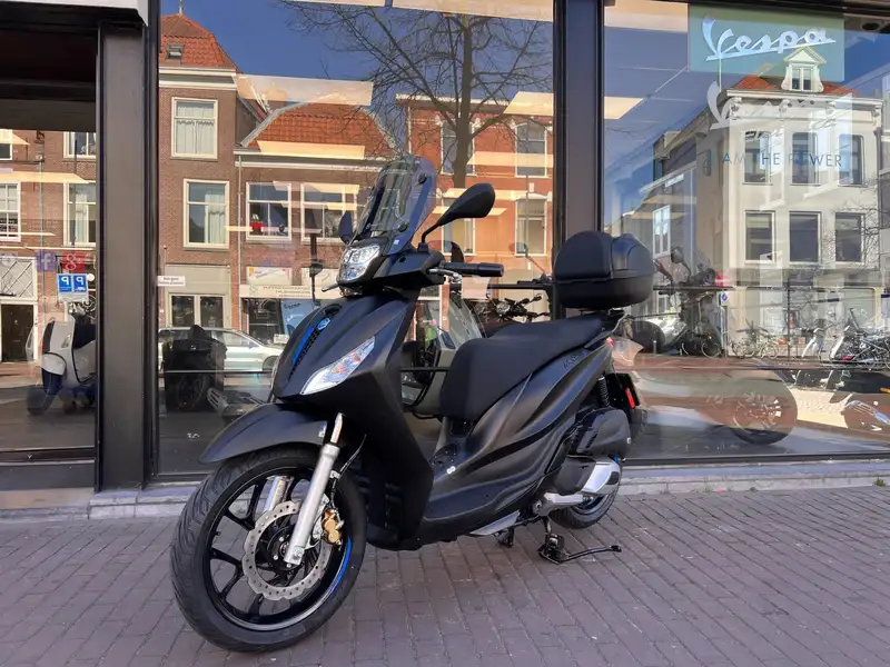 Piaggio MEDLEY 200 - foto 2
