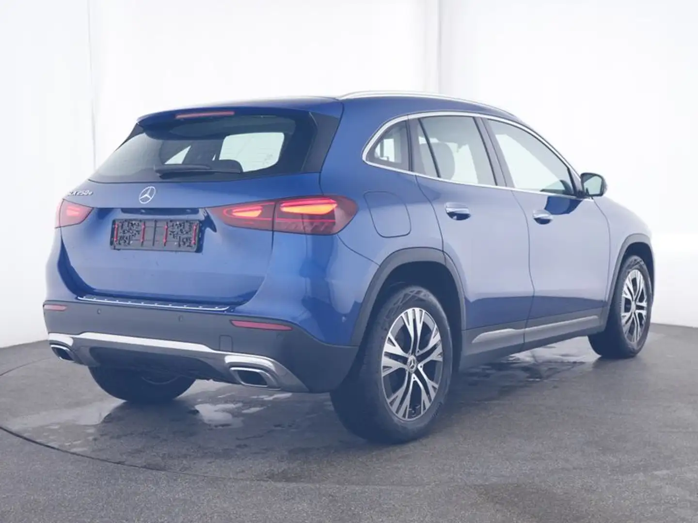 Mercedes-Benz GLA 250 e *Progressive Advanced Plus*Multibeam** Schwarz - 2