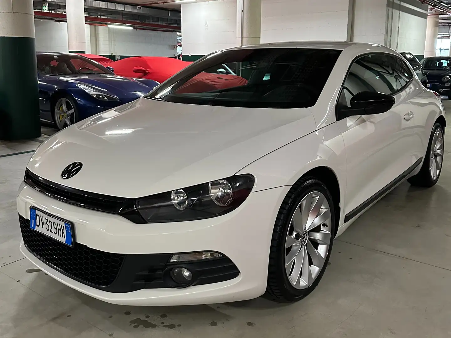 Volkswagen Scirocco Scirocco 2.0 tfsi R LINE SCARICO 18 NAVI PERMUTE Bianco - 2