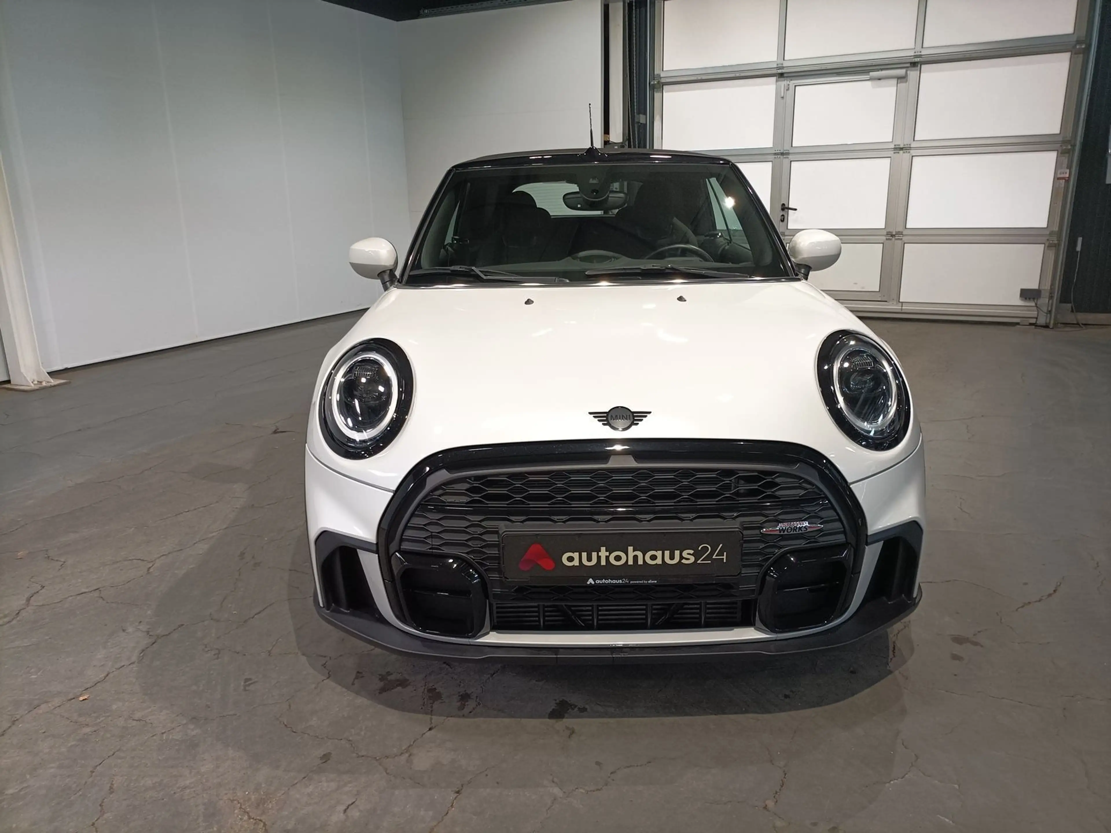 MINI Cooper Cabrio Cabrio Cooper JCW Trim LED|Navi|PDC|Kamera|SHZ — photo 2