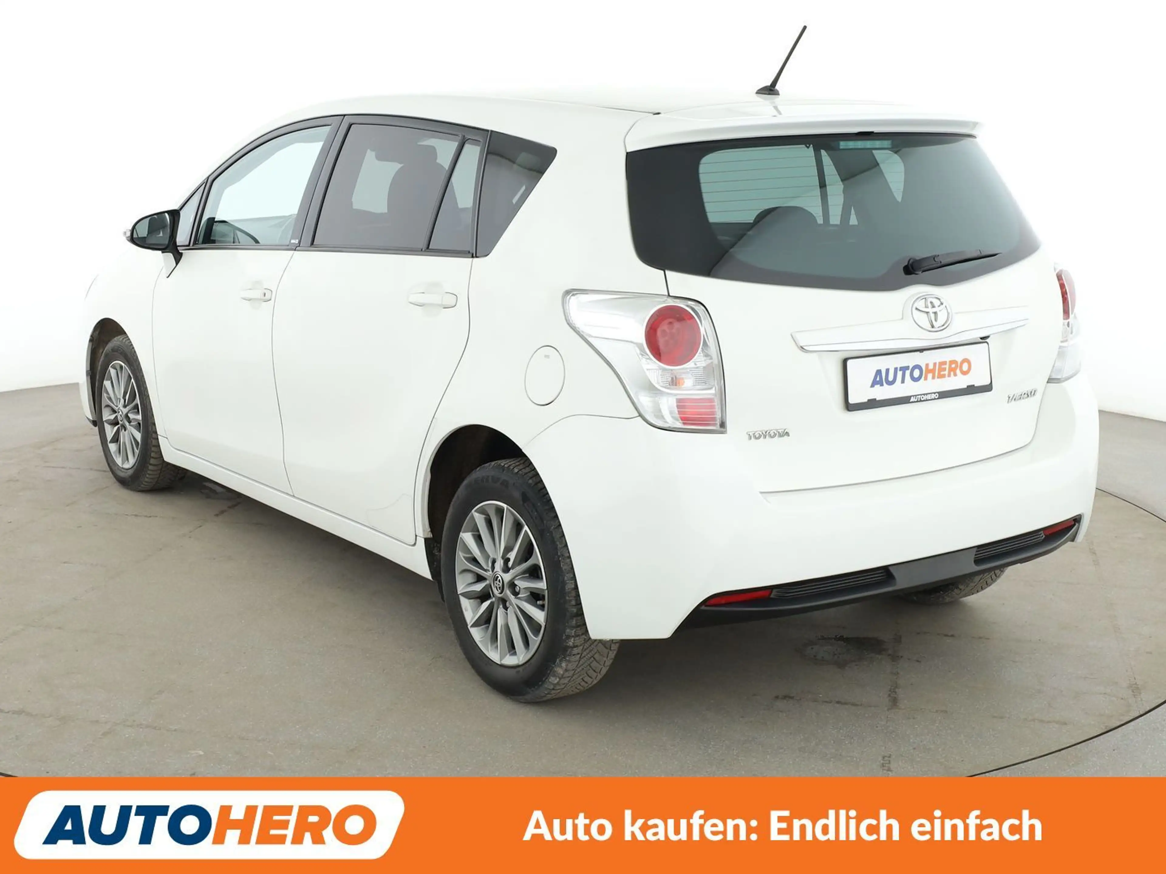 Toyota Verso 1.6 D-4D Edition-S*TEMPO*CAM*PDC*SHZ*BLUETOOTH* — photo 4