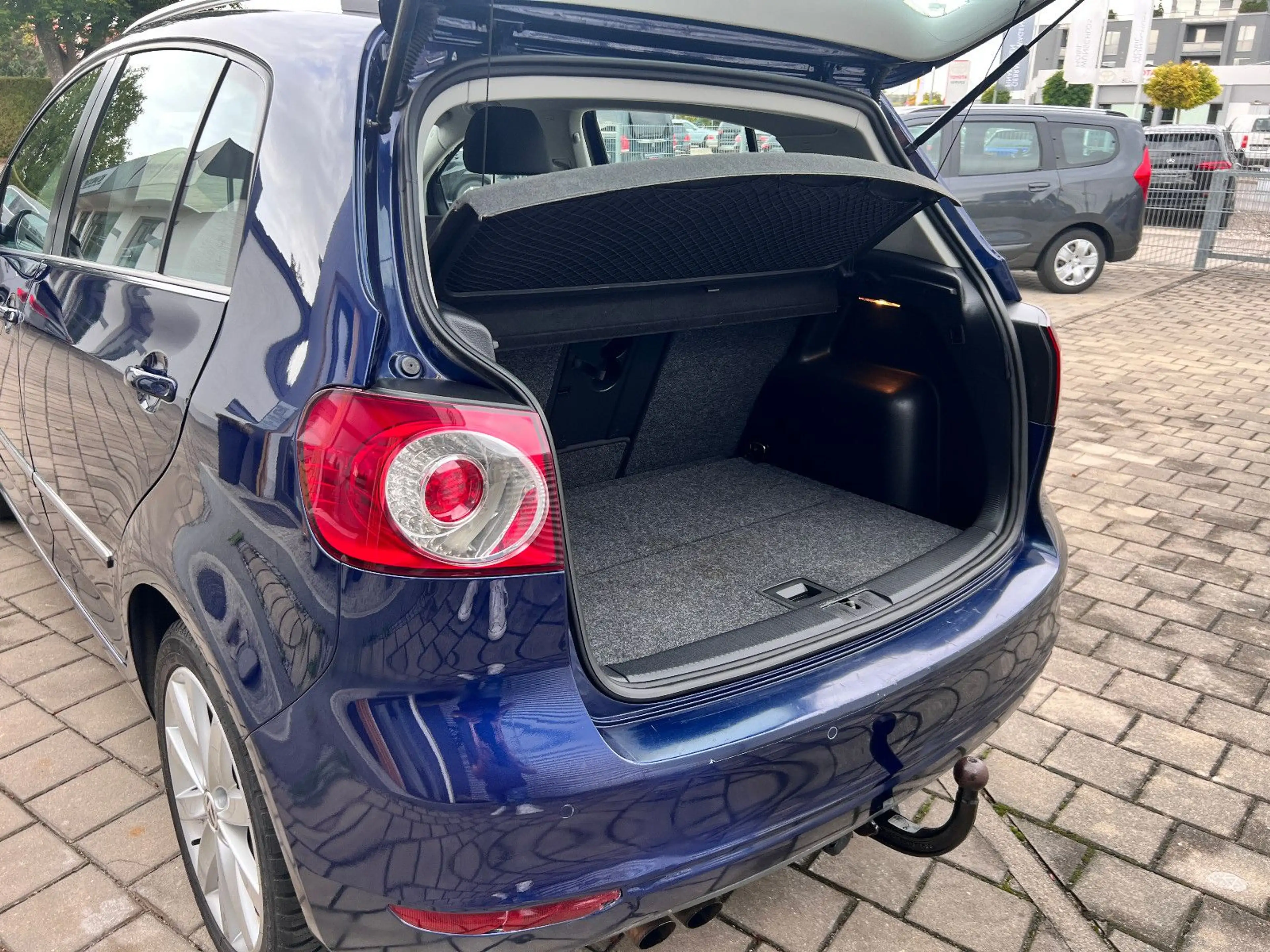 Volkswagen Golf Plus 1,4 TSI Highline Bi-Xenon Automatik — photo 10