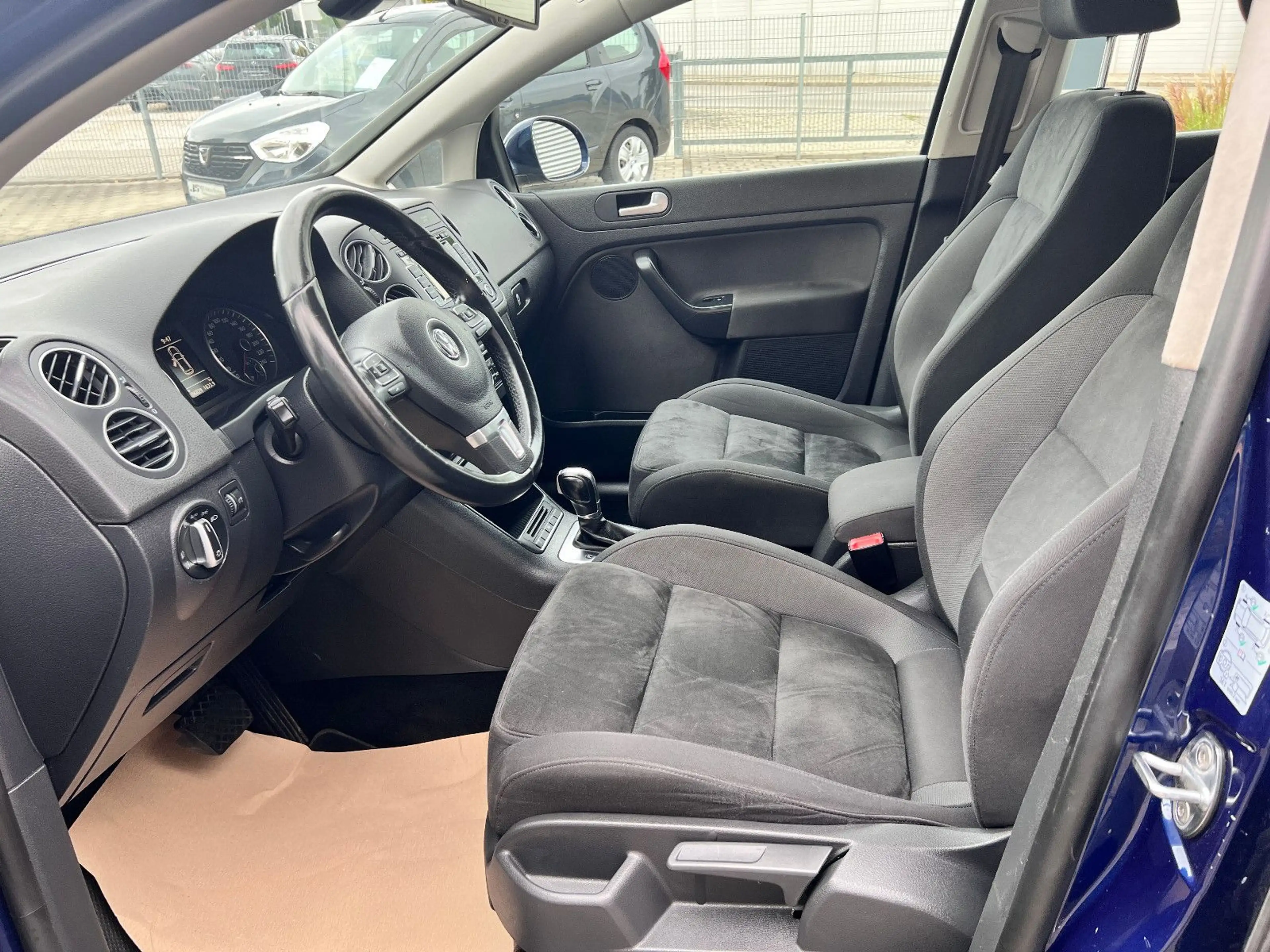 Volkswagen Golf Plus 1,4 TSI Highline Bi-Xenon Automatik — photo 11