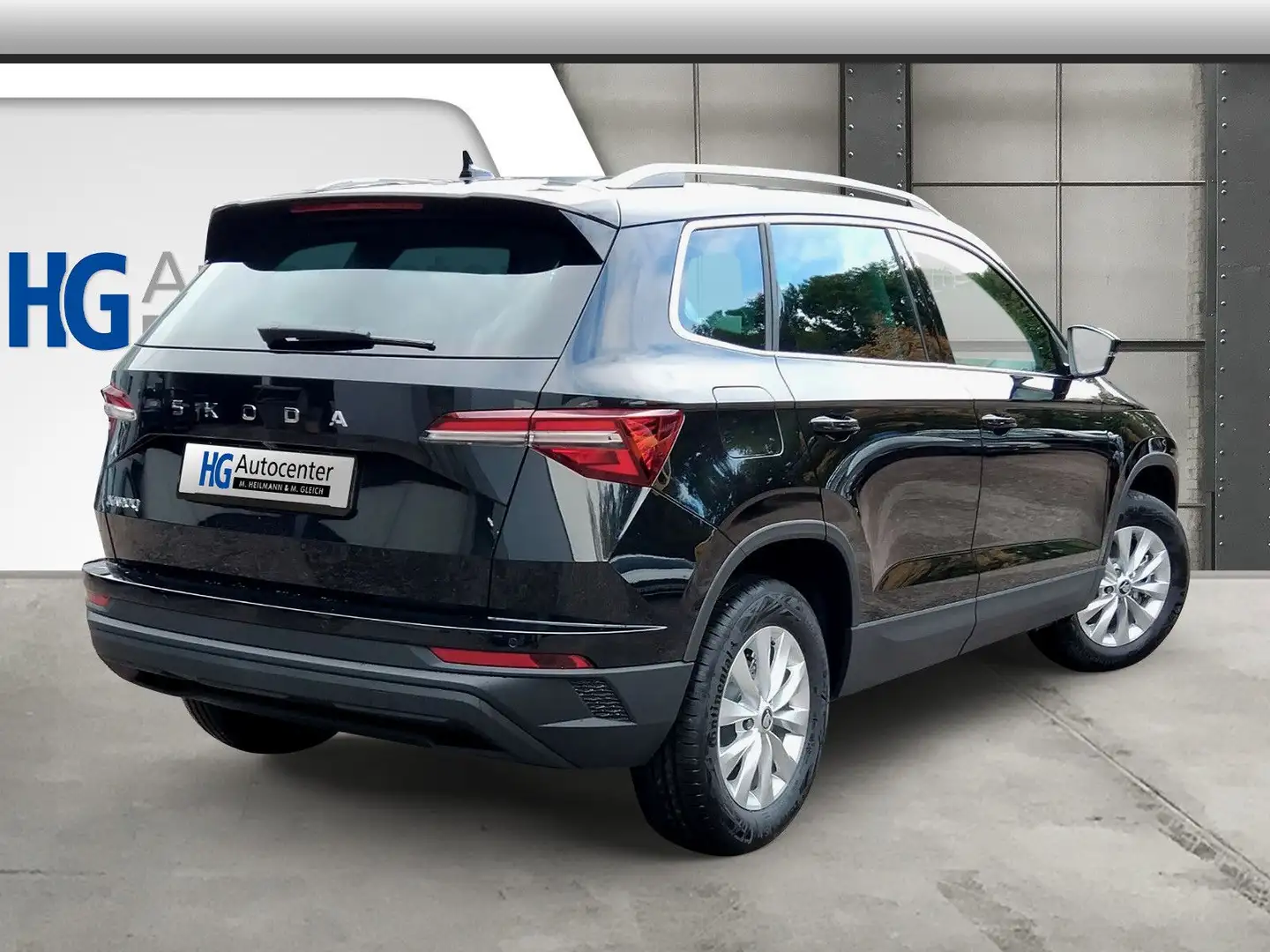 Skoda Karoq 1.5TSI Kessy LED AHK Navi ACC eHeck Negru - 2
