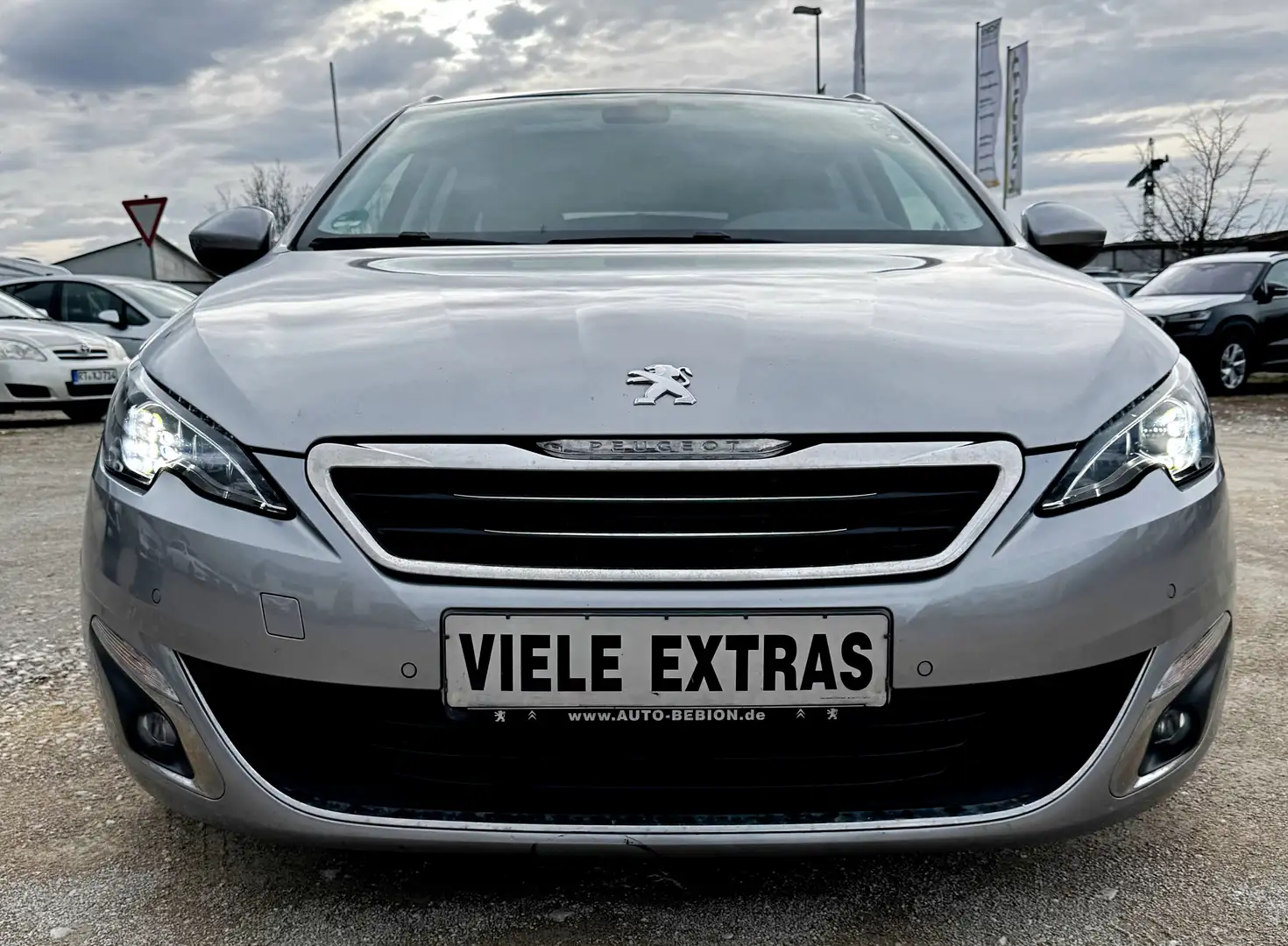 Peugeot 308 SW Allure/LED/NAVI/LED/PANOR./ALU/2.Hand Gris - 2