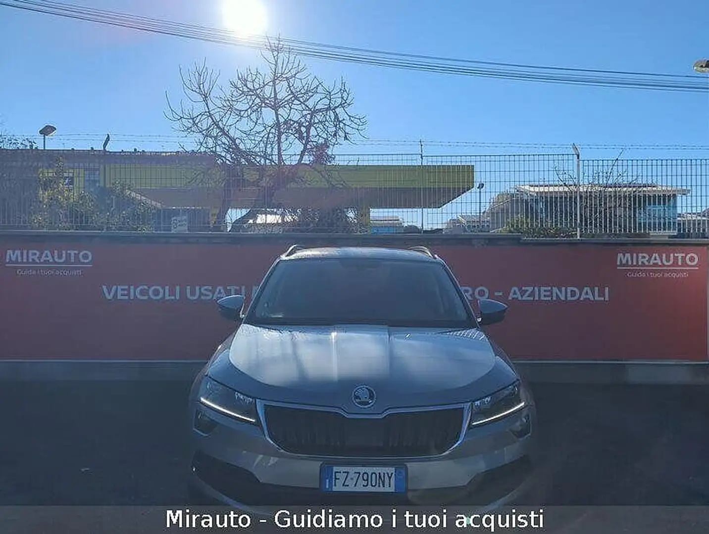 Skoda Karoq 2.0 TDI SCR 190 CV 4x4 DSG Style Silber - 2