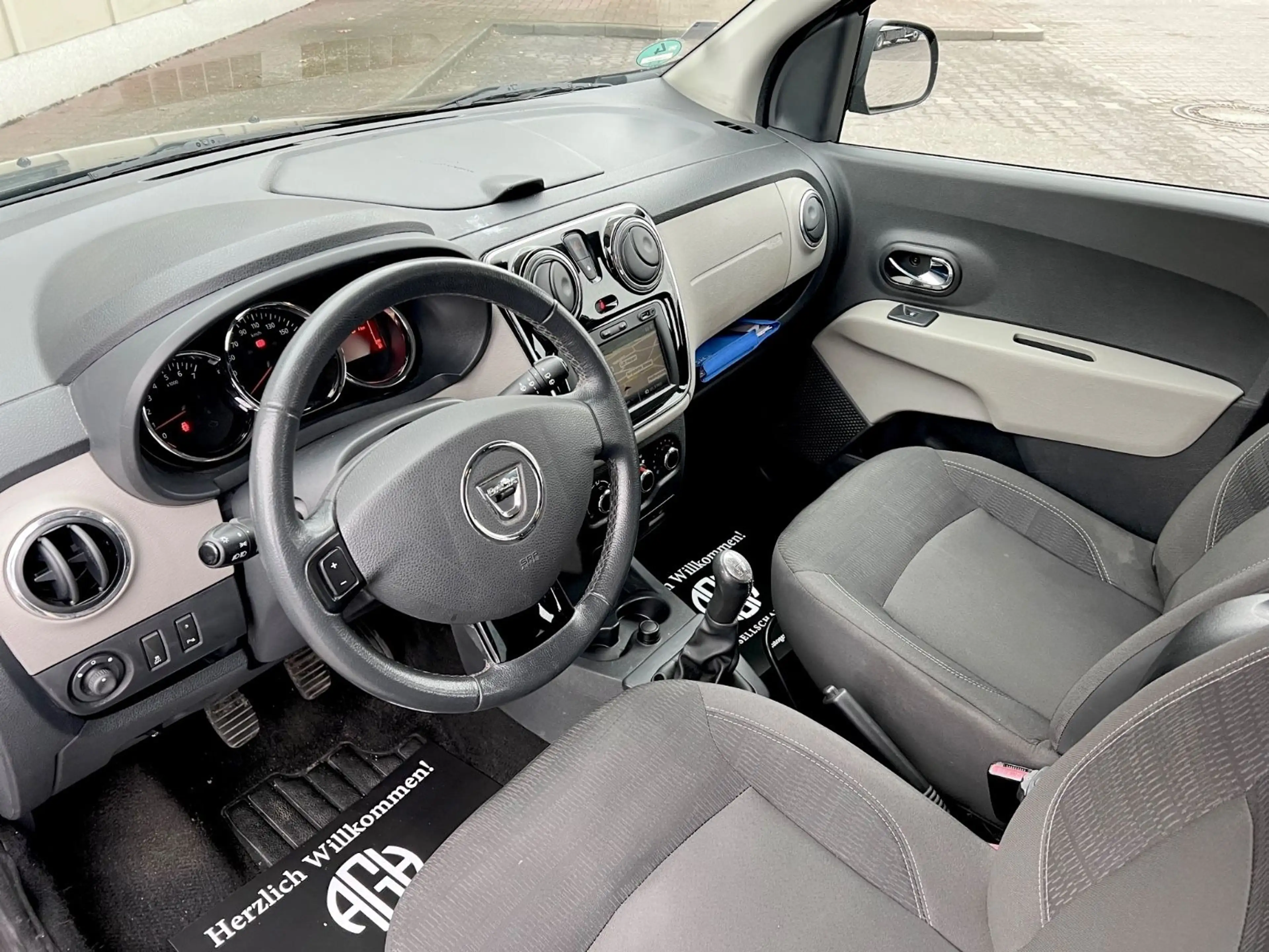 Dacia Lodgy Prestige*7Sitzer*Klima*SitzHzg*1.Hand* — photo 13