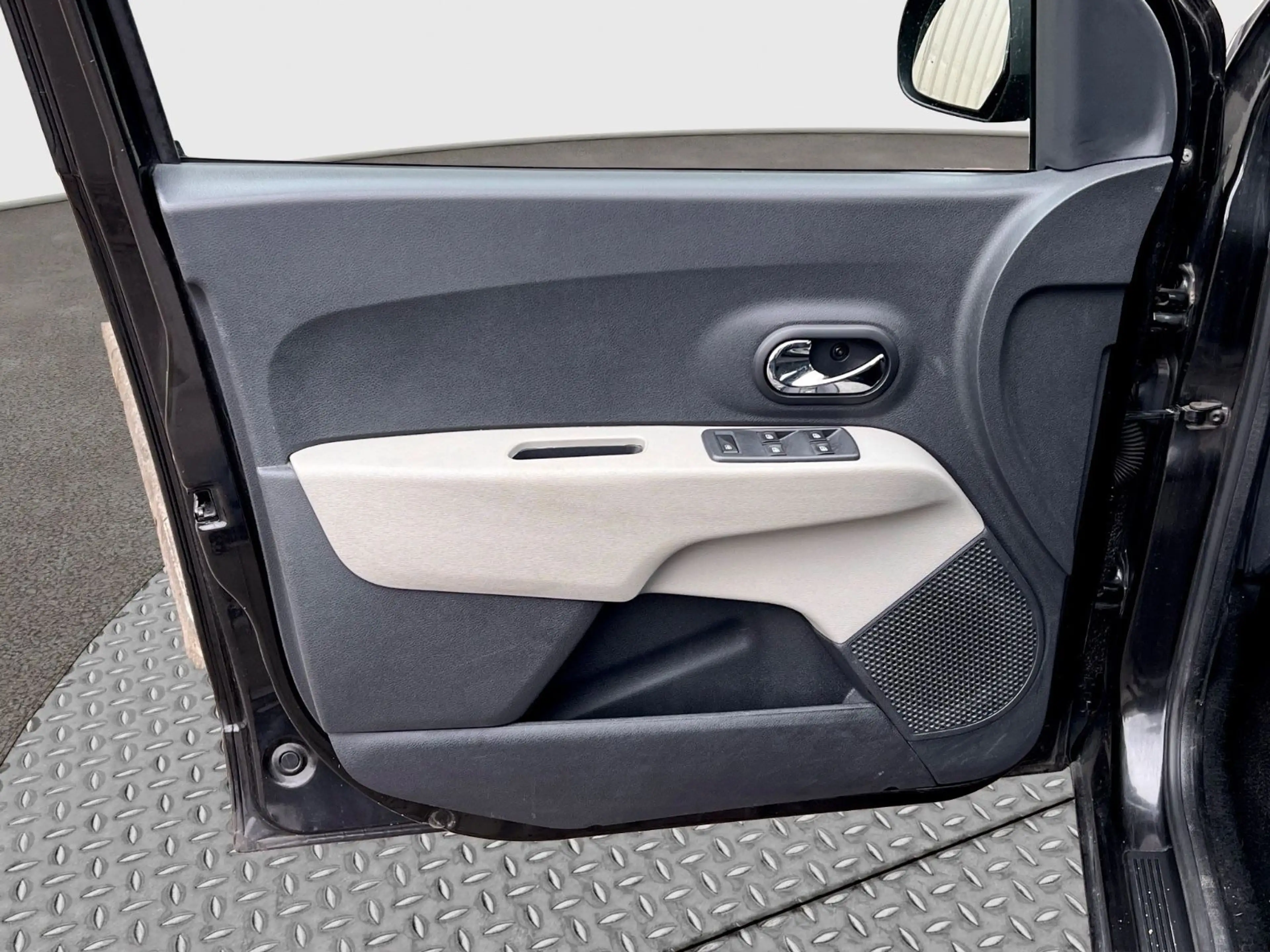 Dacia Lodgy Prestige*7Sitzer*Klima*SitzHzg*1.Hand* — photo 10