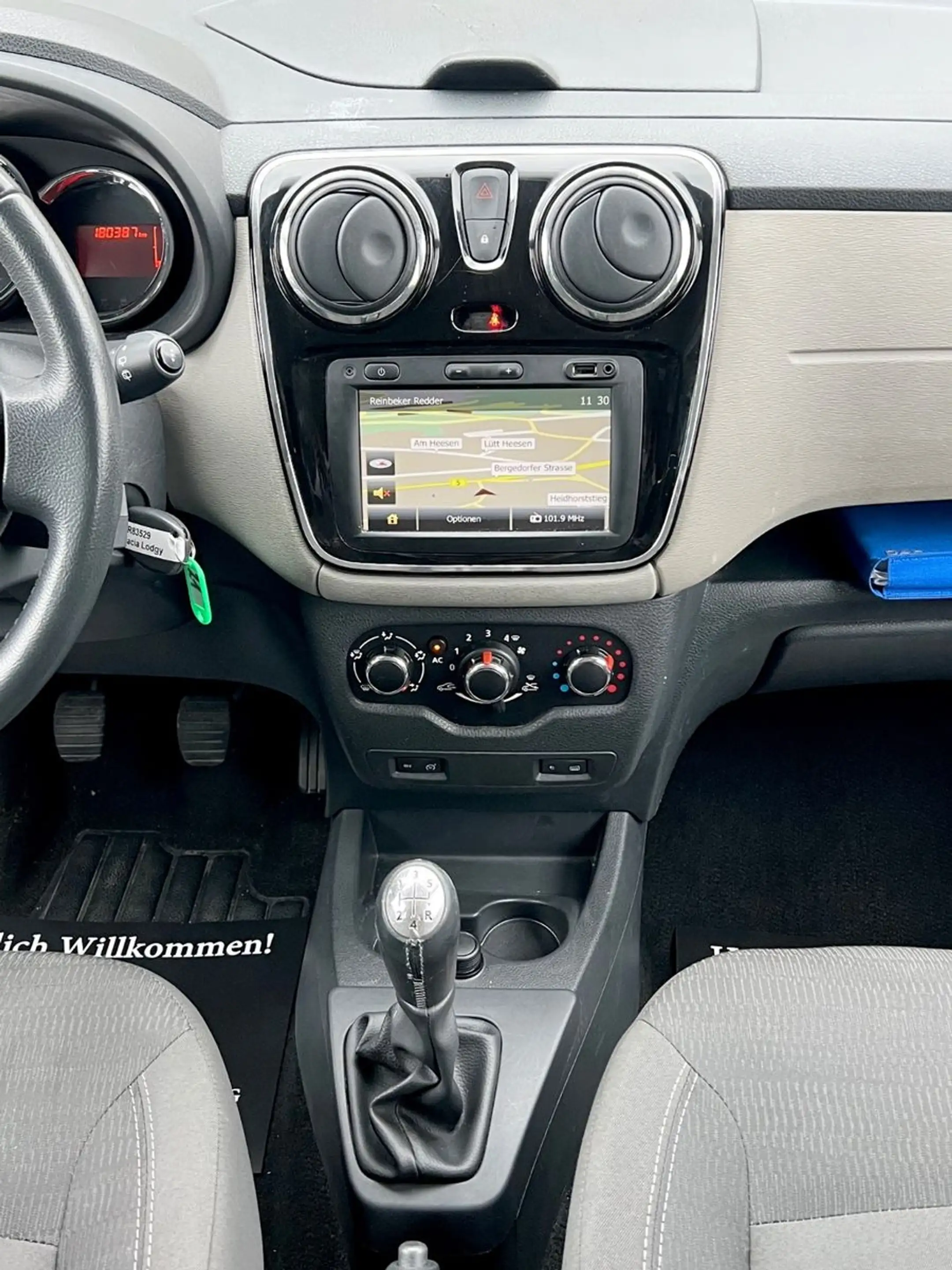 Dacia Lodgy Prestige*7Sitzer*Klima*SitzHzg*1.Hand* — photo 15