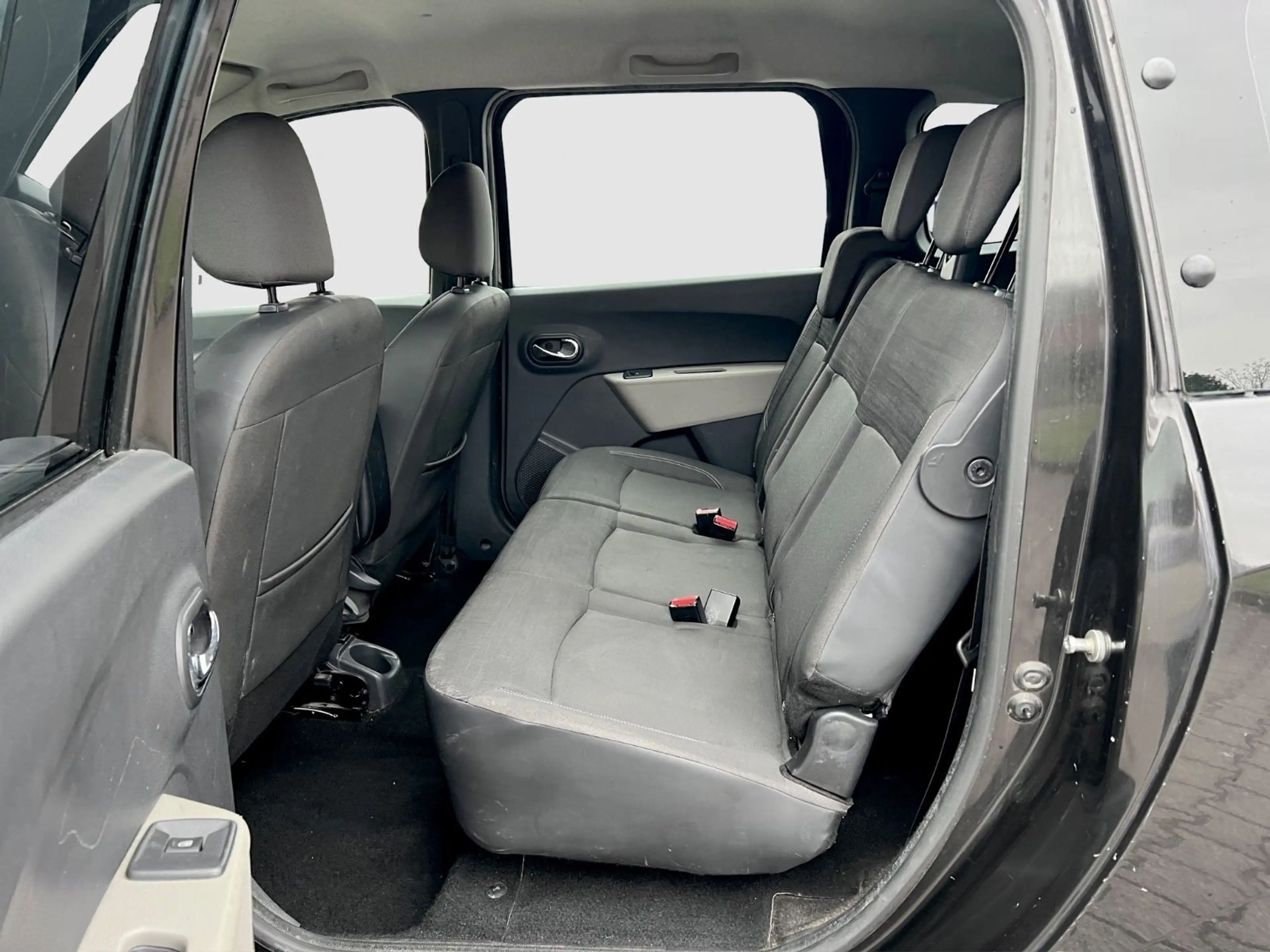 Dacia Lodgy Prestige*7Sitzer*Klima*SitzHzg*1.Hand* — photo 12