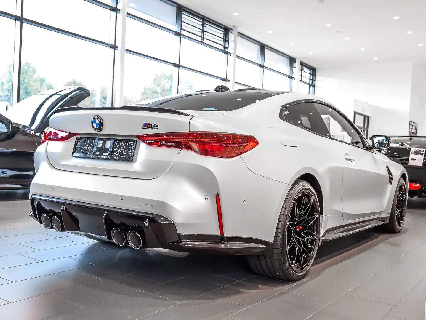 BMW M4 Competition xDrive V-MAX 360° FROZEN Brilliant Whi Weiß - 2