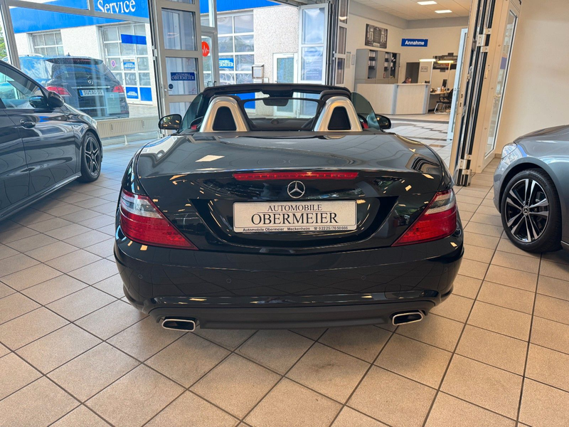 Mercedes-Benz SLK 200 AMG 7G-Tr Xenon Airscarf Ambiente Comand — photo 6