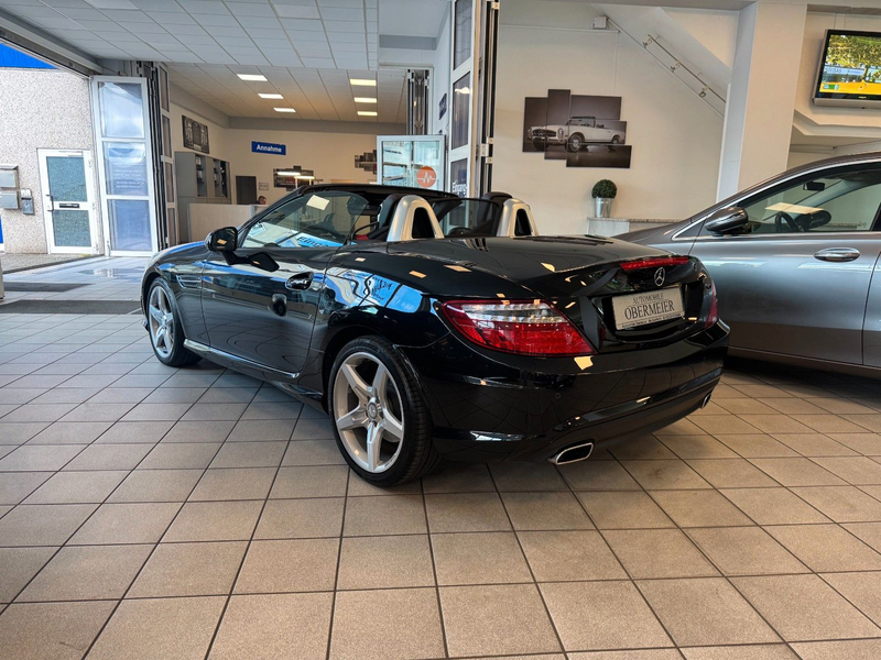 Mercedes-Benz SLK 200 AMG 7G-Tr Xenon Airscarf Ambiente Comand — photo 5