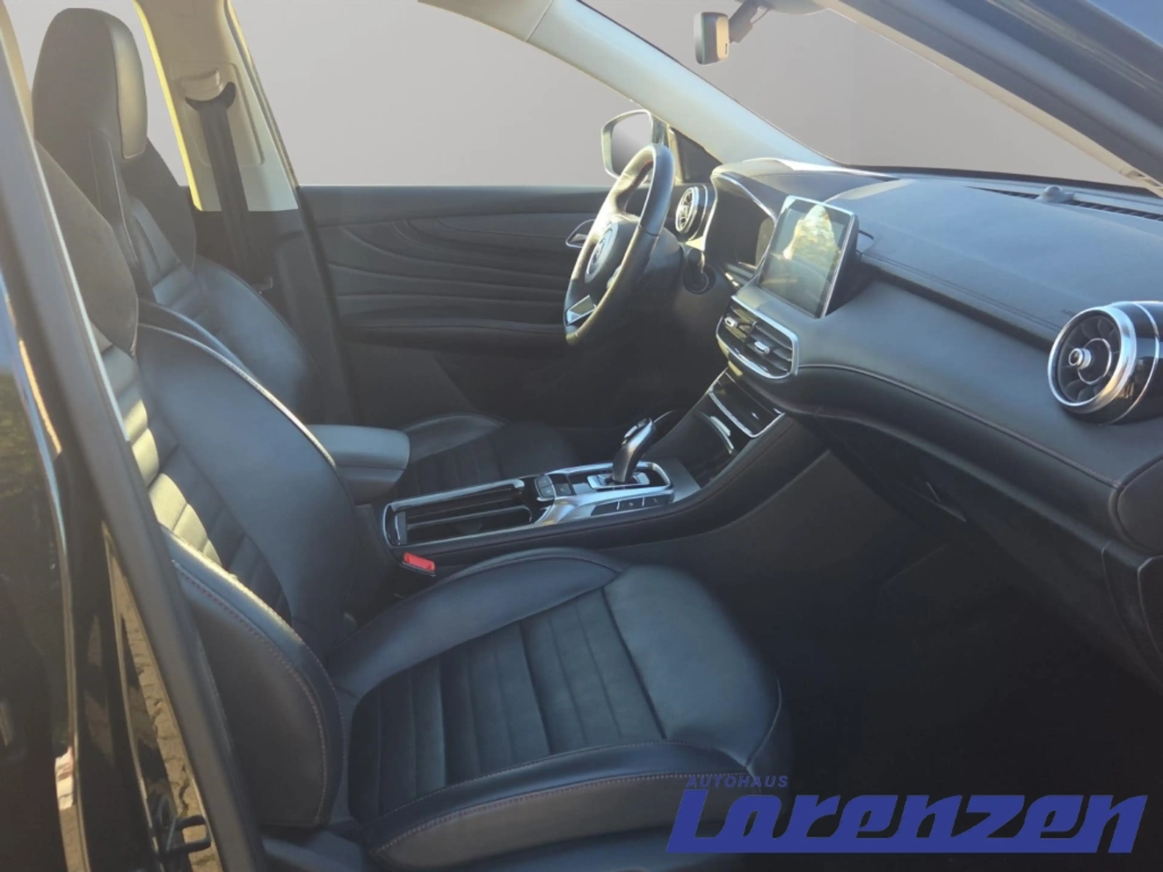 MG HS Luxury 1.5 DCT 2WD Lux Sunroof El. Panodach Navi D — photo 12