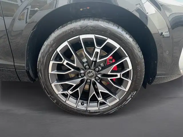 Audi Q3 e-hybrid 200 kW Ansicht 6