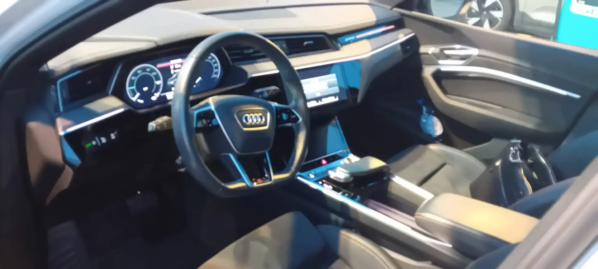 Audi Q8 e-tron Q8 Black Edition e-Tron 89 kWh 50 Quattro S line Alb - 2