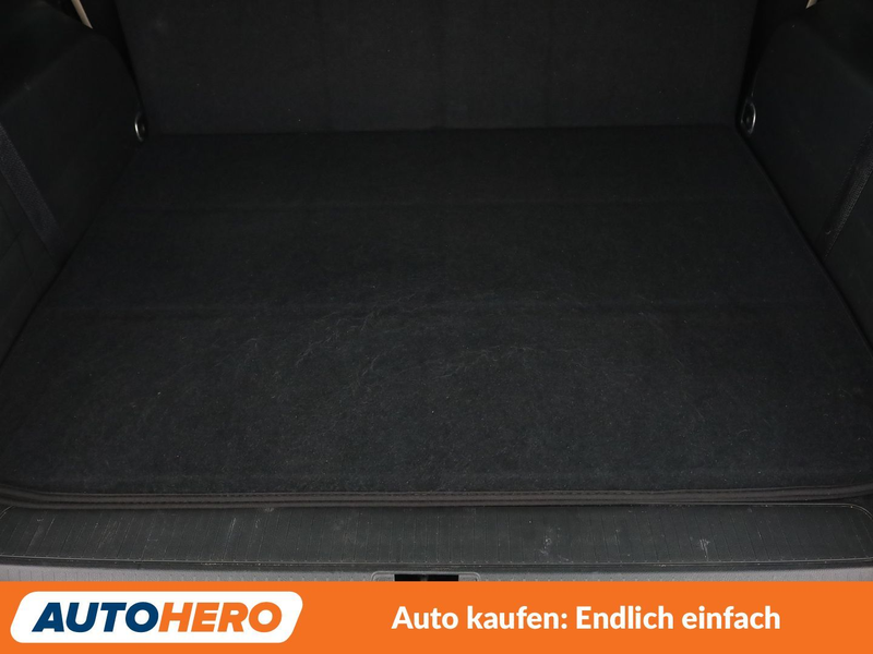 Opel Zafira Tourer 1.4 Turbo Innovation Start/Stop *NAVI*LED*CAM*SHZ* — photo 17