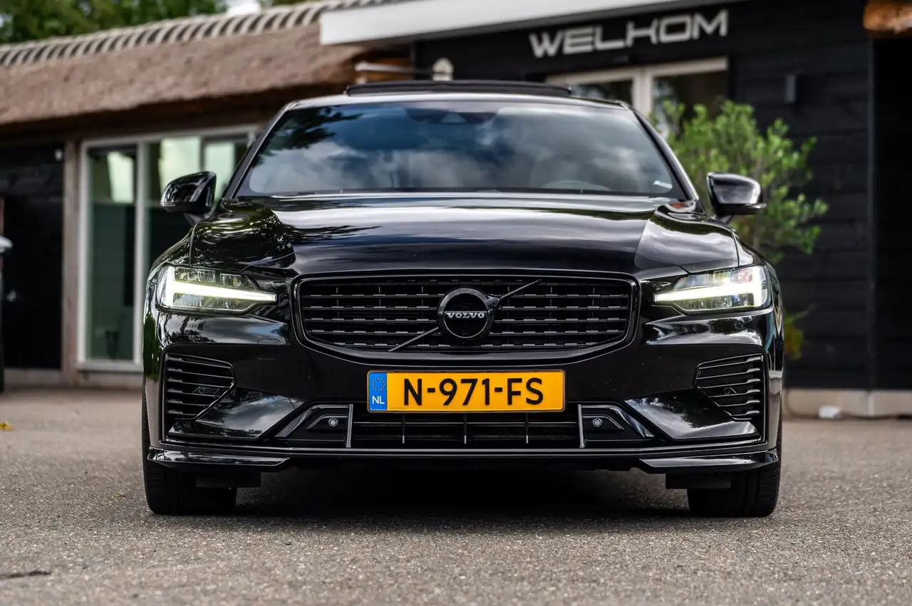 Volvo S60 2.0 Recharge T6 AWD R-Design Panoramadak I Camera, миниатюра 17
