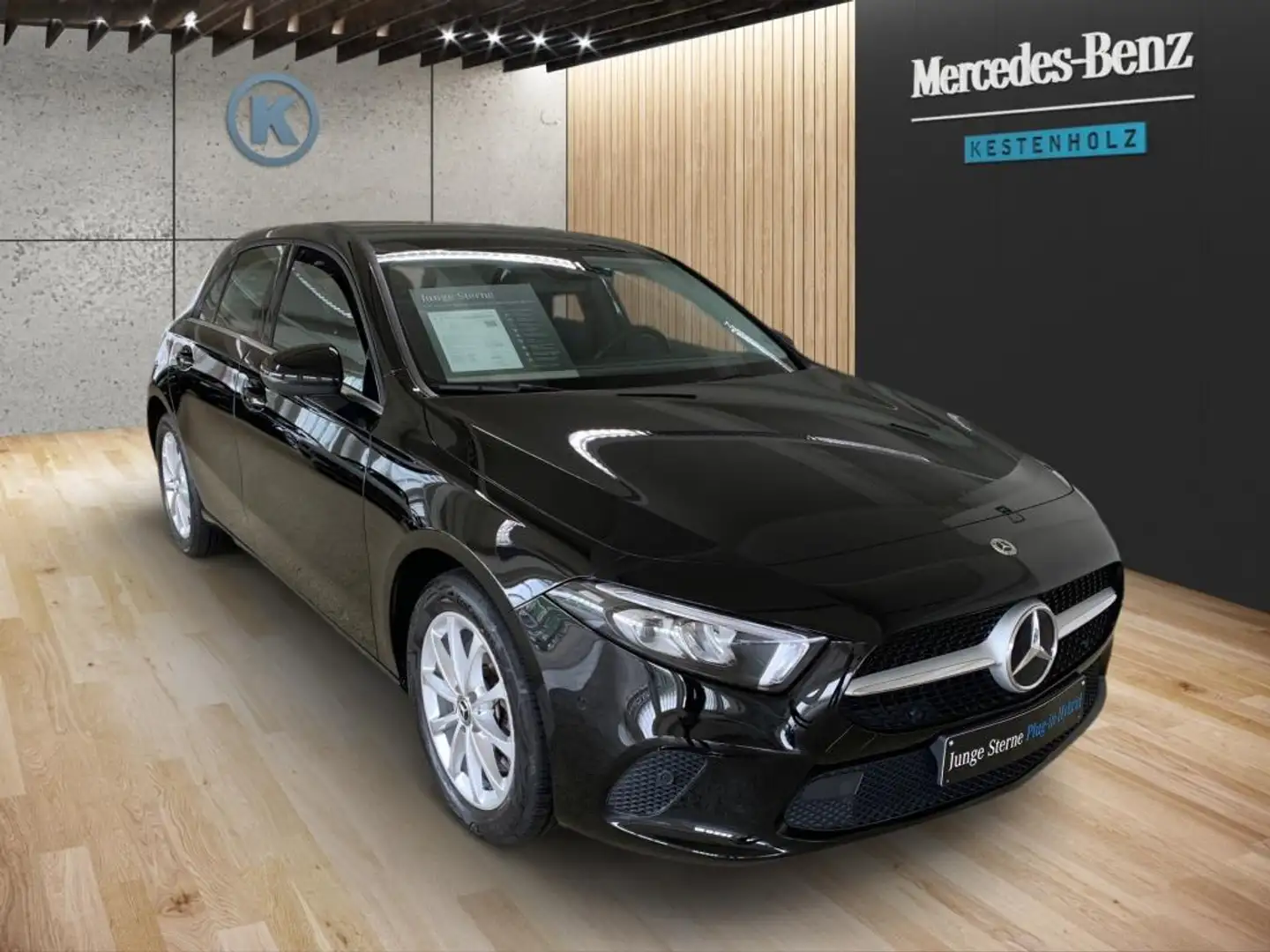 Mercedes-Benz A 250 e Kompaktlimo *MBUX*AHK*KAMERA*STHZ*NAVI* Black - 2