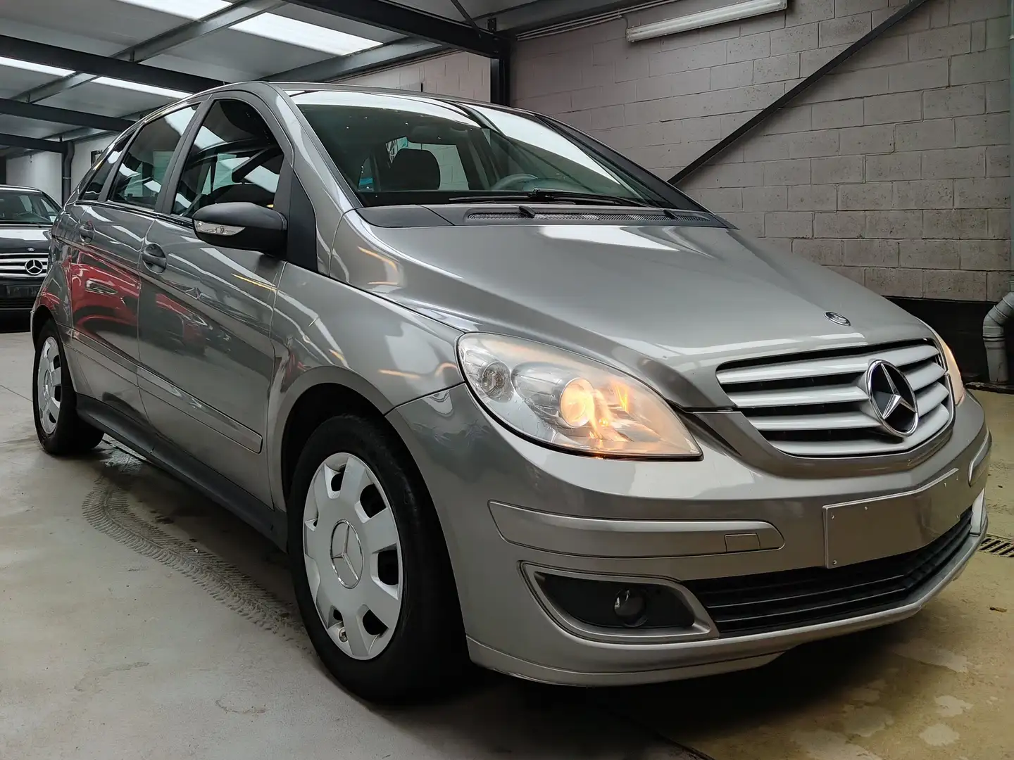 Mercedes-Benz B 180 CDI Gris - 2