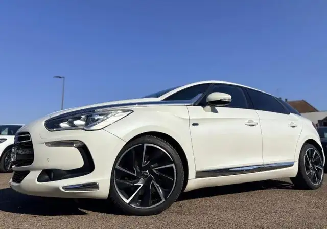 Citroen DS5 HYBRID4 AIRDREAM SPORT CHIC BMP6