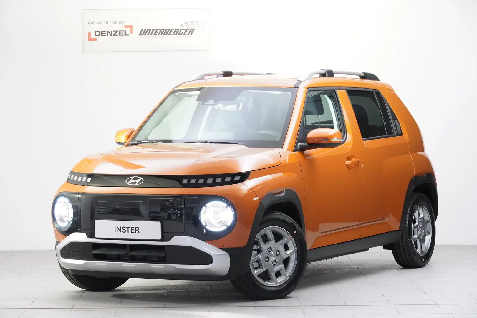 Hyundai Inster Trend Line 49kWh r5t42-O1 Оранжевый - 1