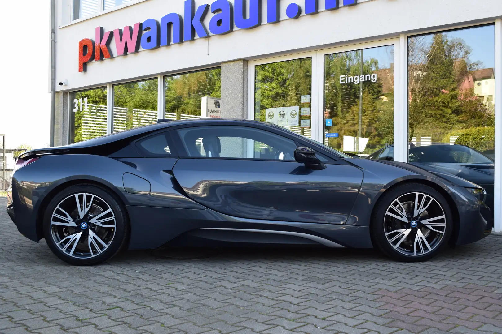 BMW i8 i8 Coupe - BTW Wagen Noir - 1