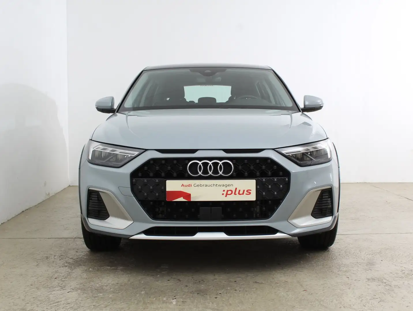 Audi A1 25 TFSI intense Grau - 2