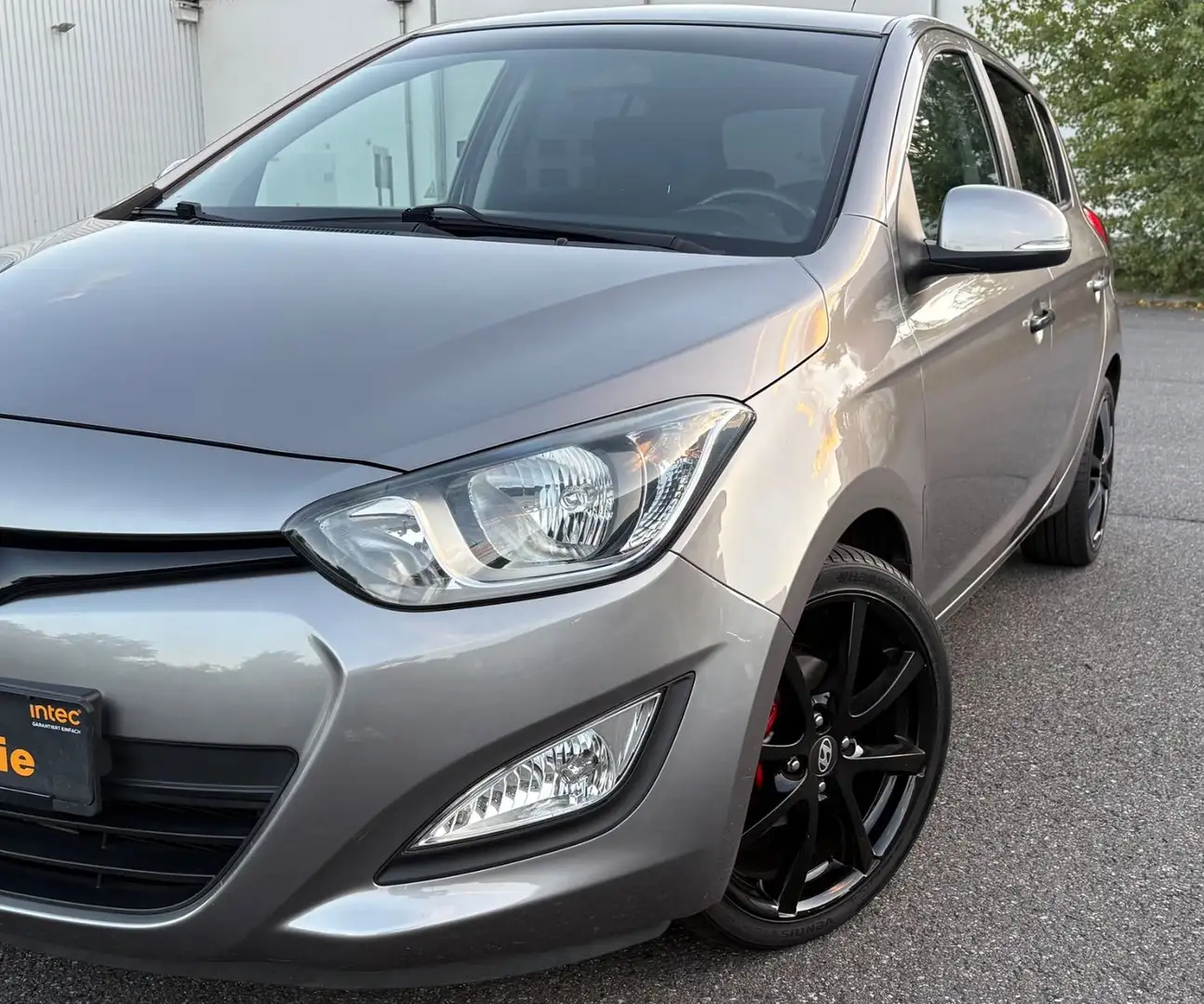 Hyundai i20 Classic Sport/KILMA/BT/2HAND Grau - 2
