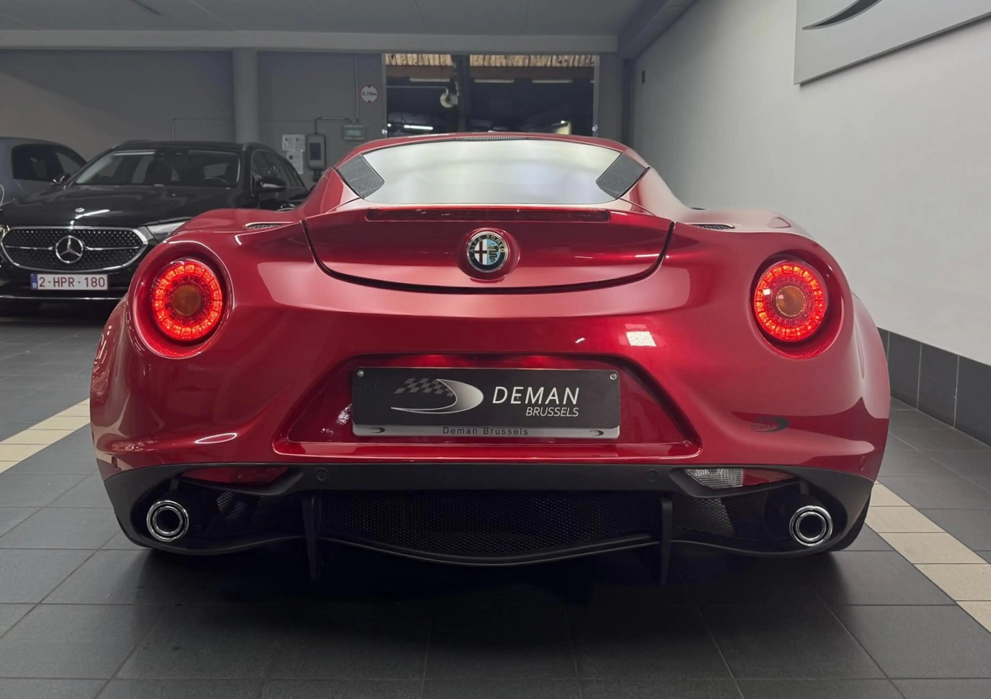 Alfa Romeo 4C 1.7 TBi Coupé - Rosso Competizione- Coming Soon — photo 5