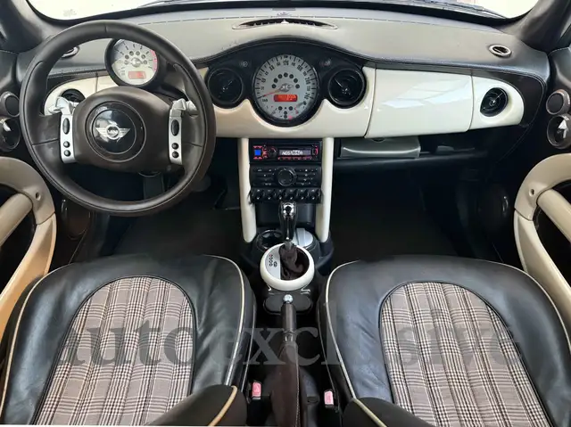 Mini Cooper Cooper view 5