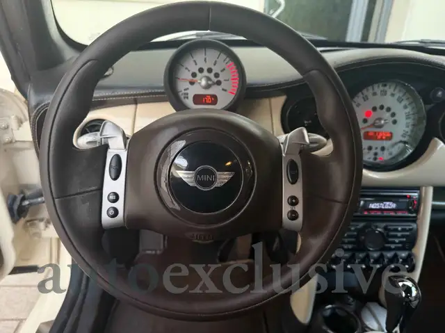 Mini Cooper Cooper view 10