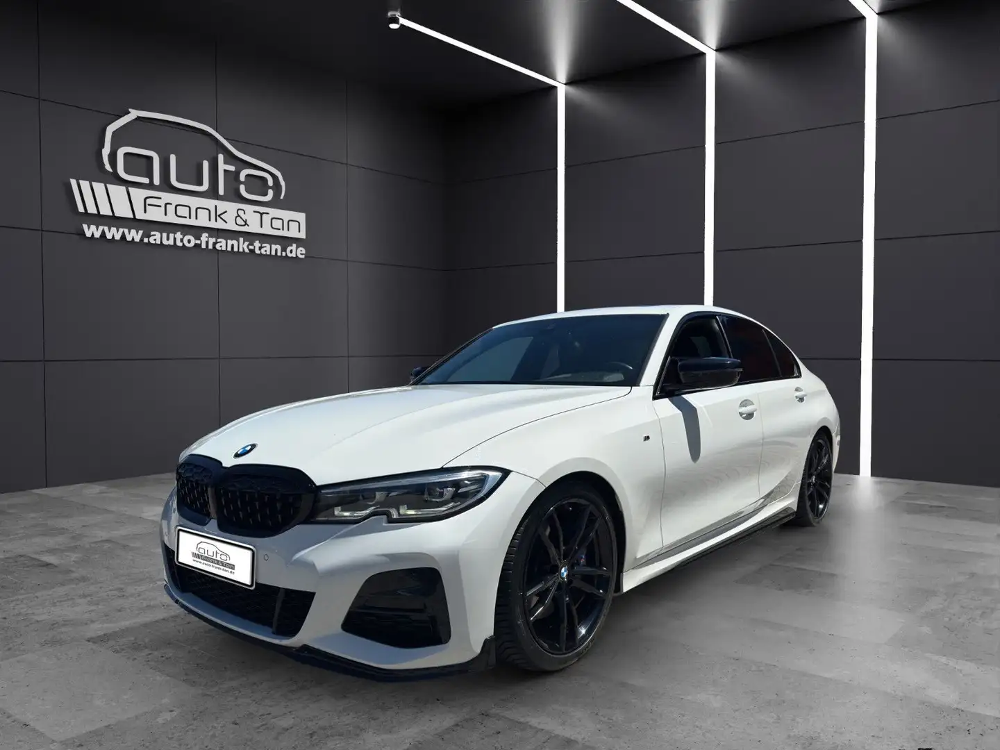 BMW 330 i M Sport*Apple CarPlay*Alcantara*Totwinkel* White - 1