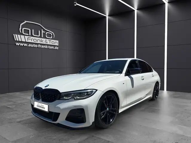 BMW 330 i M Sport*Apple CarPlay*Alcantara*Totwinkel*