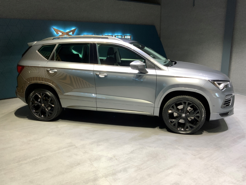 SEAT Ateca FR 1,5 TSI DSG AHK+LED+ FullLink — photo 2