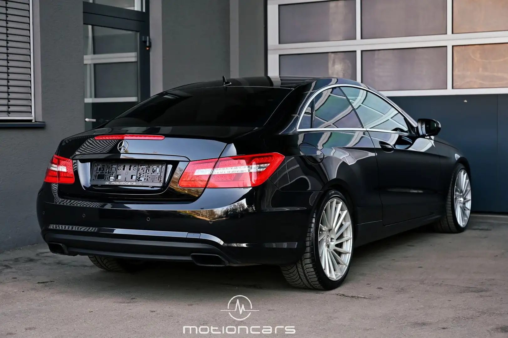 Mercedes-Benz E 350 E-Klasse E 350 CDI BlueEFFICIE Pickerl NEU Schwarz - 2