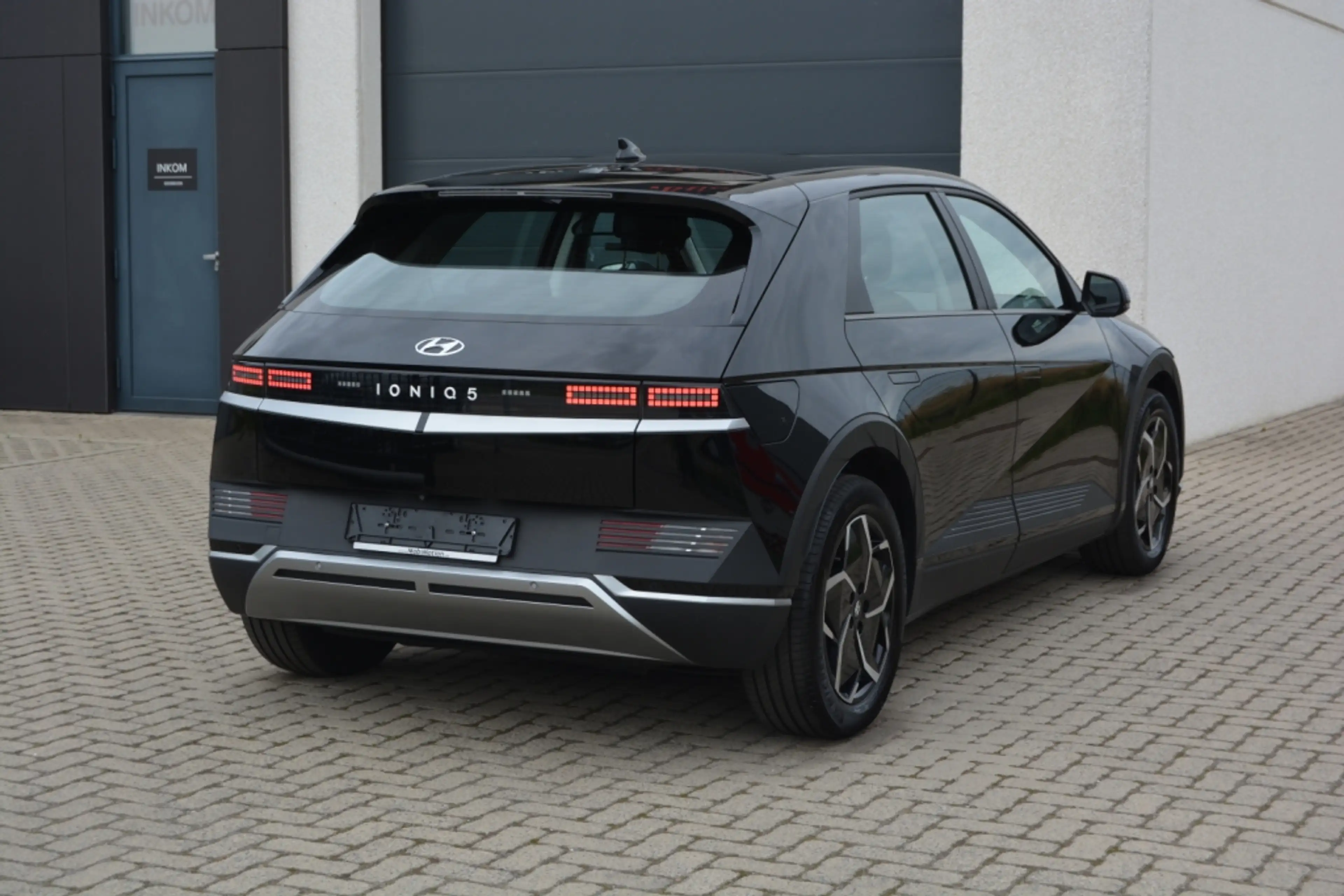 Hyundai IONIQ 5 Core 58KW Navigatie, Adaptive cruise, Apple Carplay, 2023 — photo 2