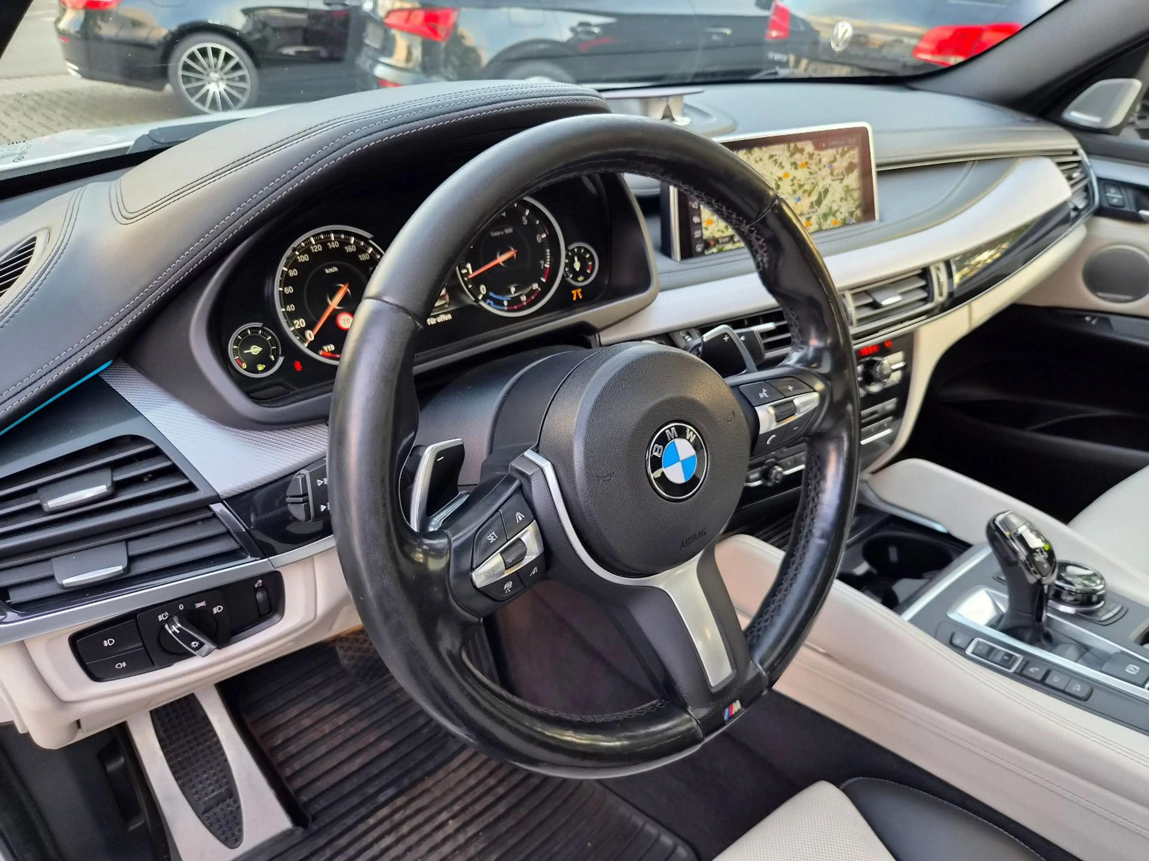 BMW X6 xDrive 35 i M-Paket Performance — photo 12
